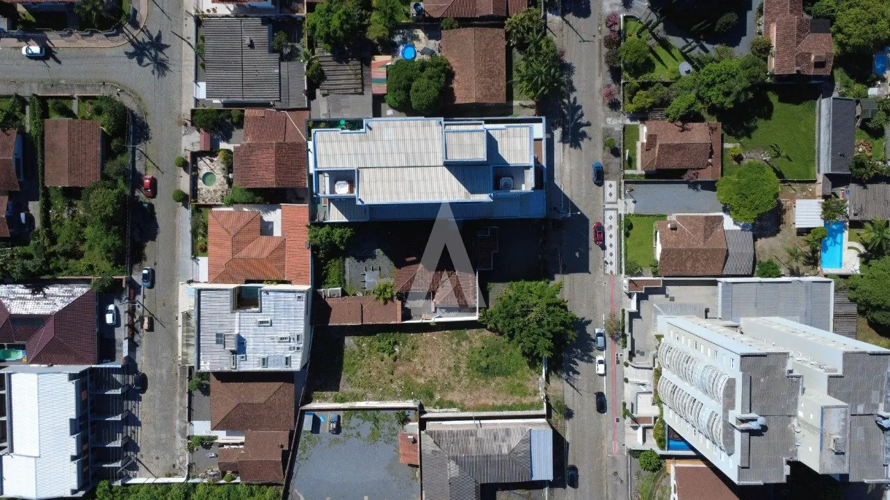 Terreno com 900m à venda no bairro Anita Garibaldi em Joinville-SC por R$1.180.000,00. — foto 6