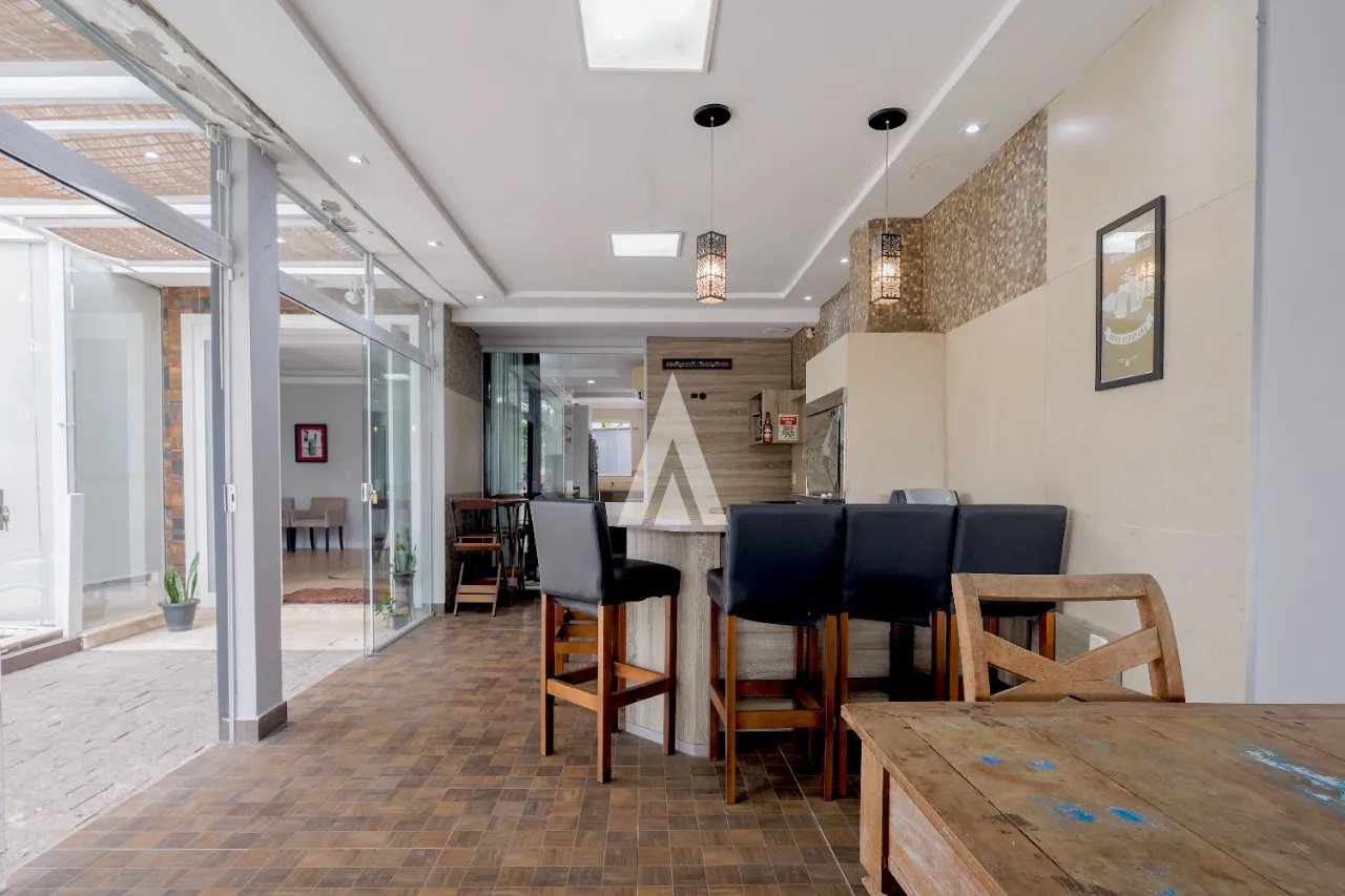 Casa com 2 suítes e 3 quarto(s) à venda no bairro Floresta em Joinville-SC por R$1.250.000,00. — foto 7