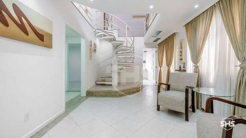 Casa com 3 dormitórios para alugar, 300 m por R$ 9.000,00/mês - Itoupava Seca - Blumenau/SC — foto 2
