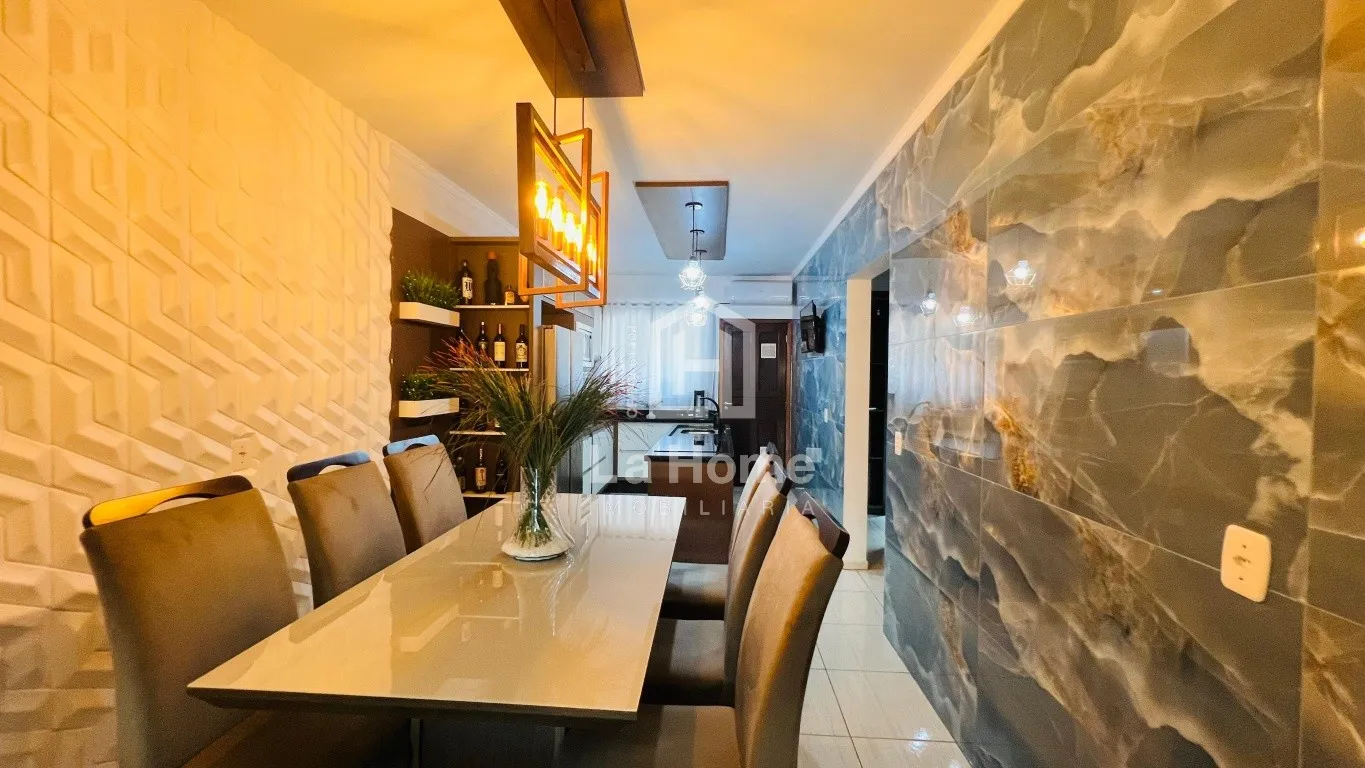 Casa com piscina, 02 dormitórios (01 suíte) à venda em Gaspar, Bairro Santa Terezinha - foto 1