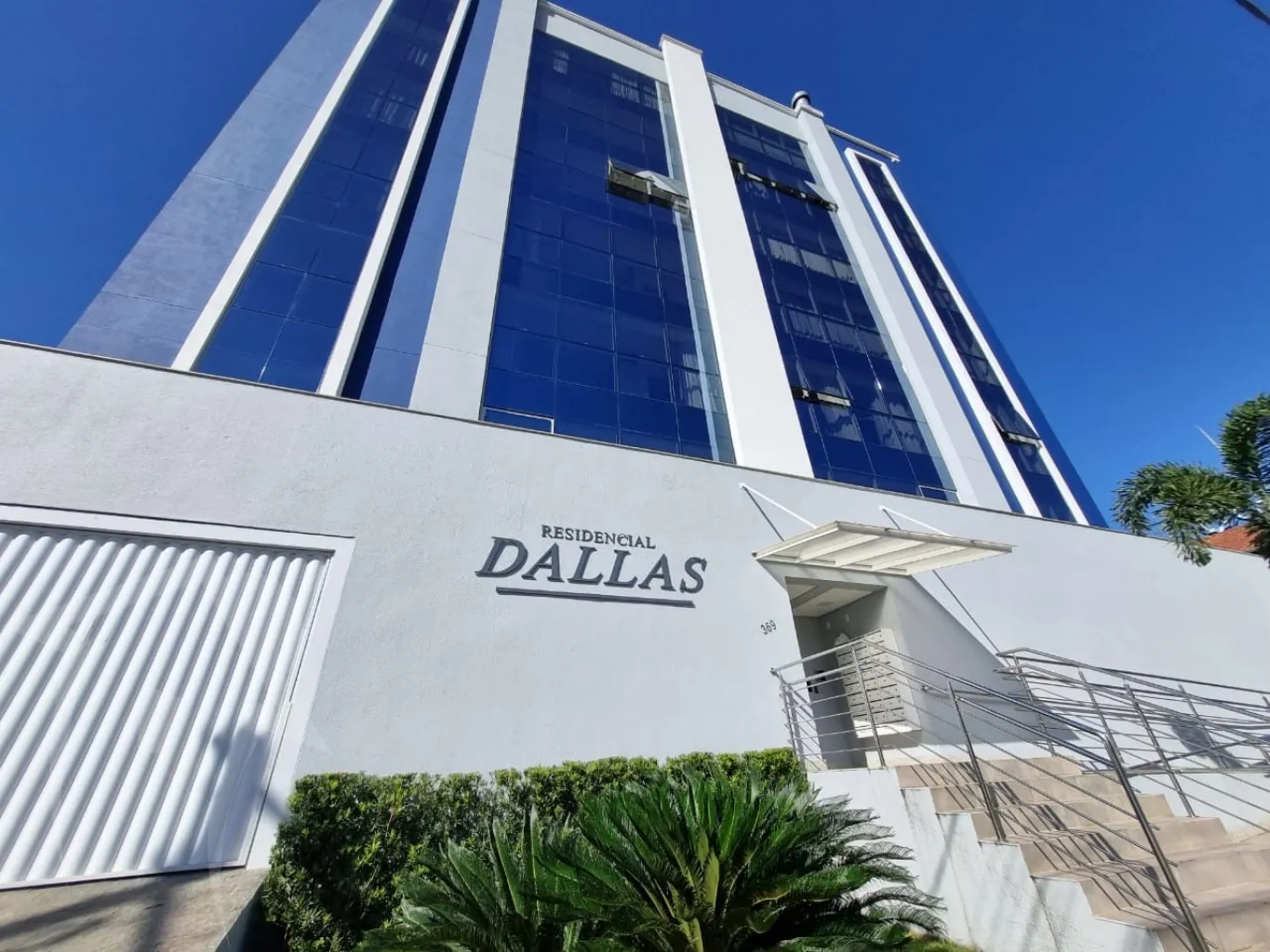 APARTAMENTO COM 2 SUÍTES 1 DEMI SUÍTE — foto 2