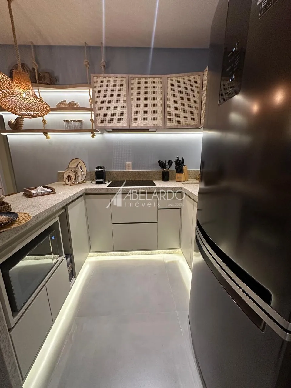 APARTAMENTO MOBILIADO DE ALTO PADRÃO COM UM DORMITÓRIO, PRÓXIMO AO PIER DO HARD ROCK CAFÉ - MEIA PRAIA/ ITAPEMA — foto 4