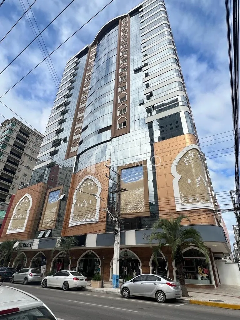 APARTAMENTO COM 3 SUITES - TOTALMENTE MOBILIADO - MEIA PRIA - ITAPEMA/SC. - foto 1