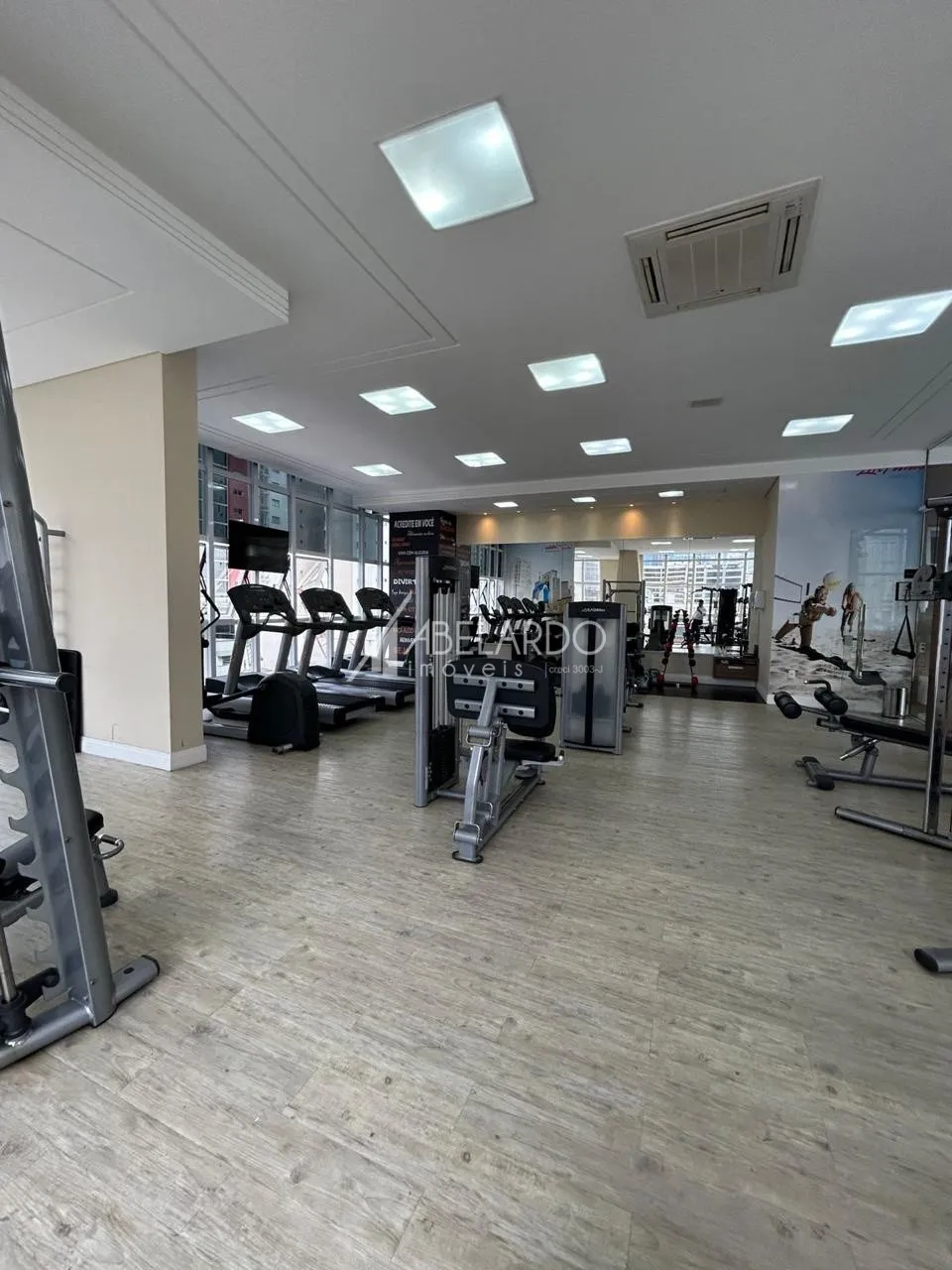 APARTAMENTO COM 3 SUITES - TOTALMENTE MOBILIADO - MEIA PRIA - ITAPEMA/SC. — foto 4