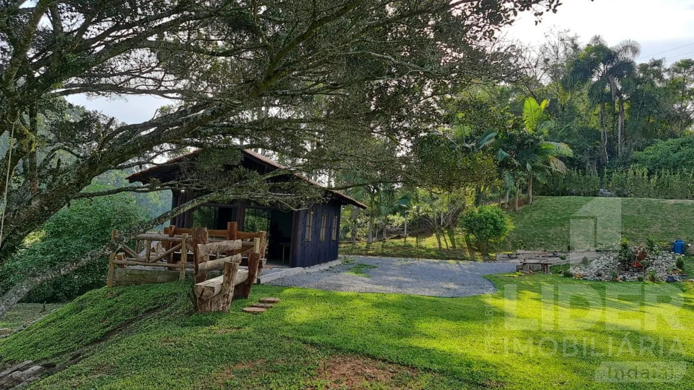 Sitio com 300m de área construída em um terreno de 3.133,82m — foto 6