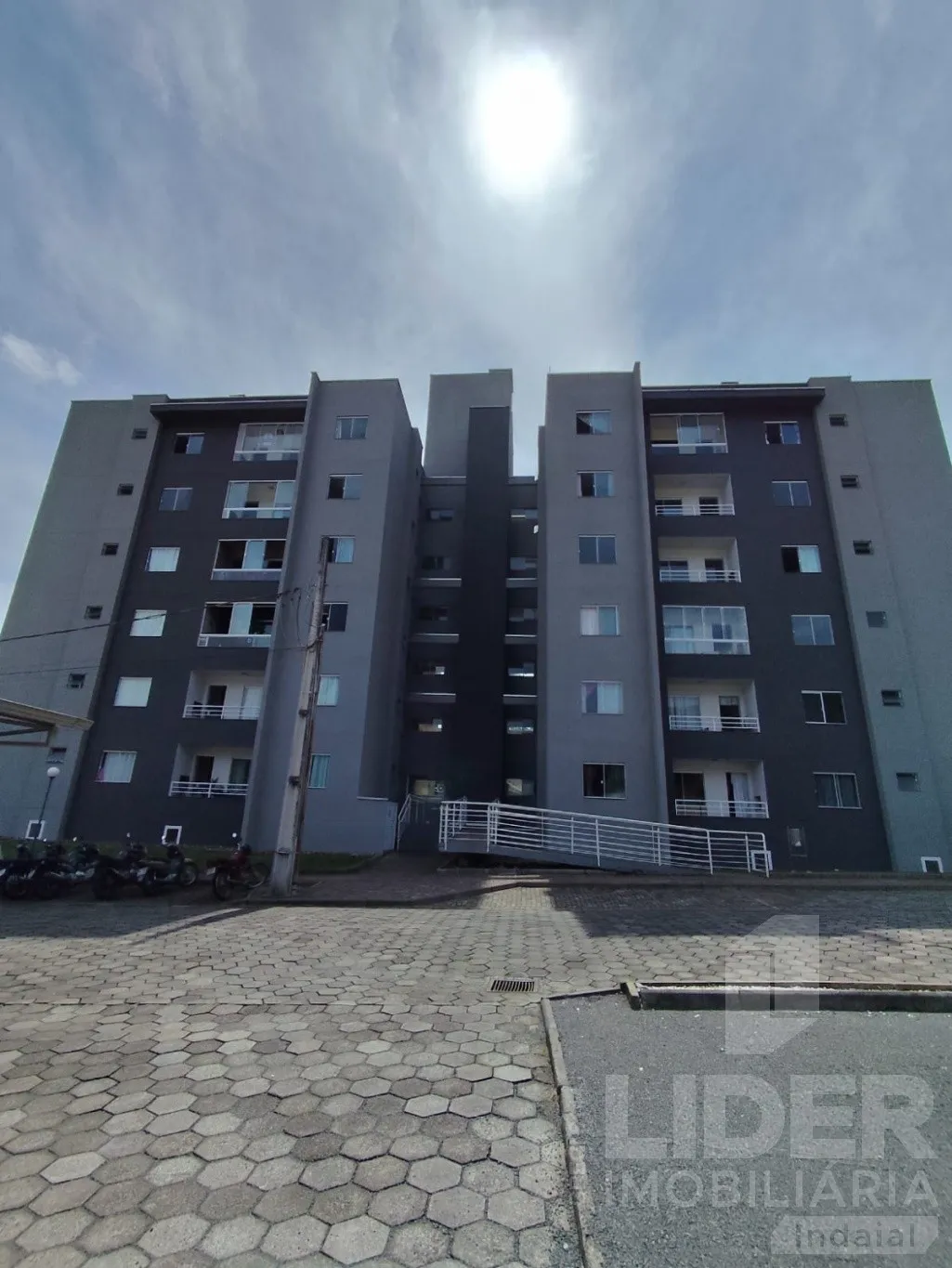 Apartamento à Venda Estrada das Areias - foto 1