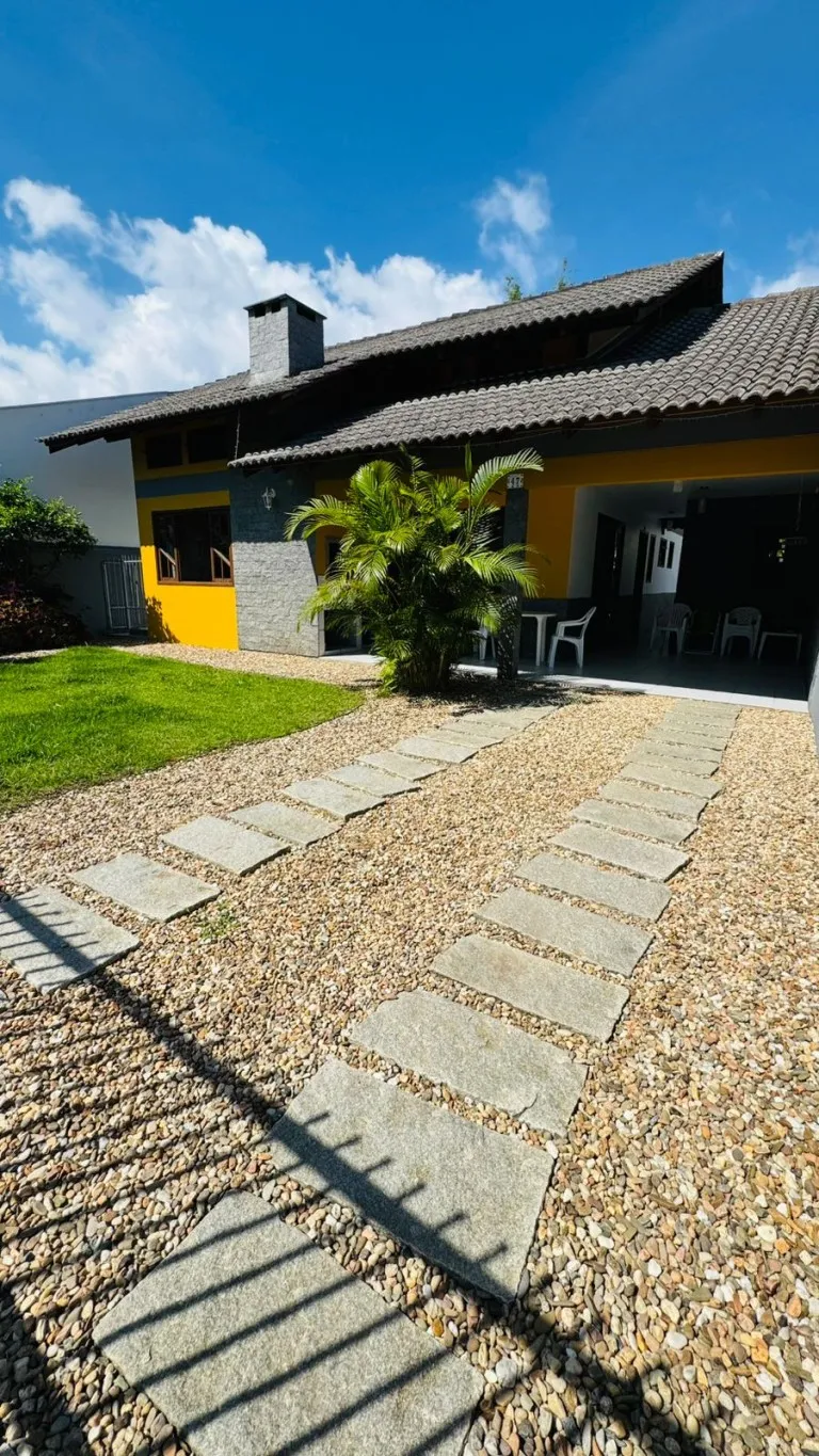 Casa à venda - Centro, Balneário Piçarras 3 quartos - foto 1