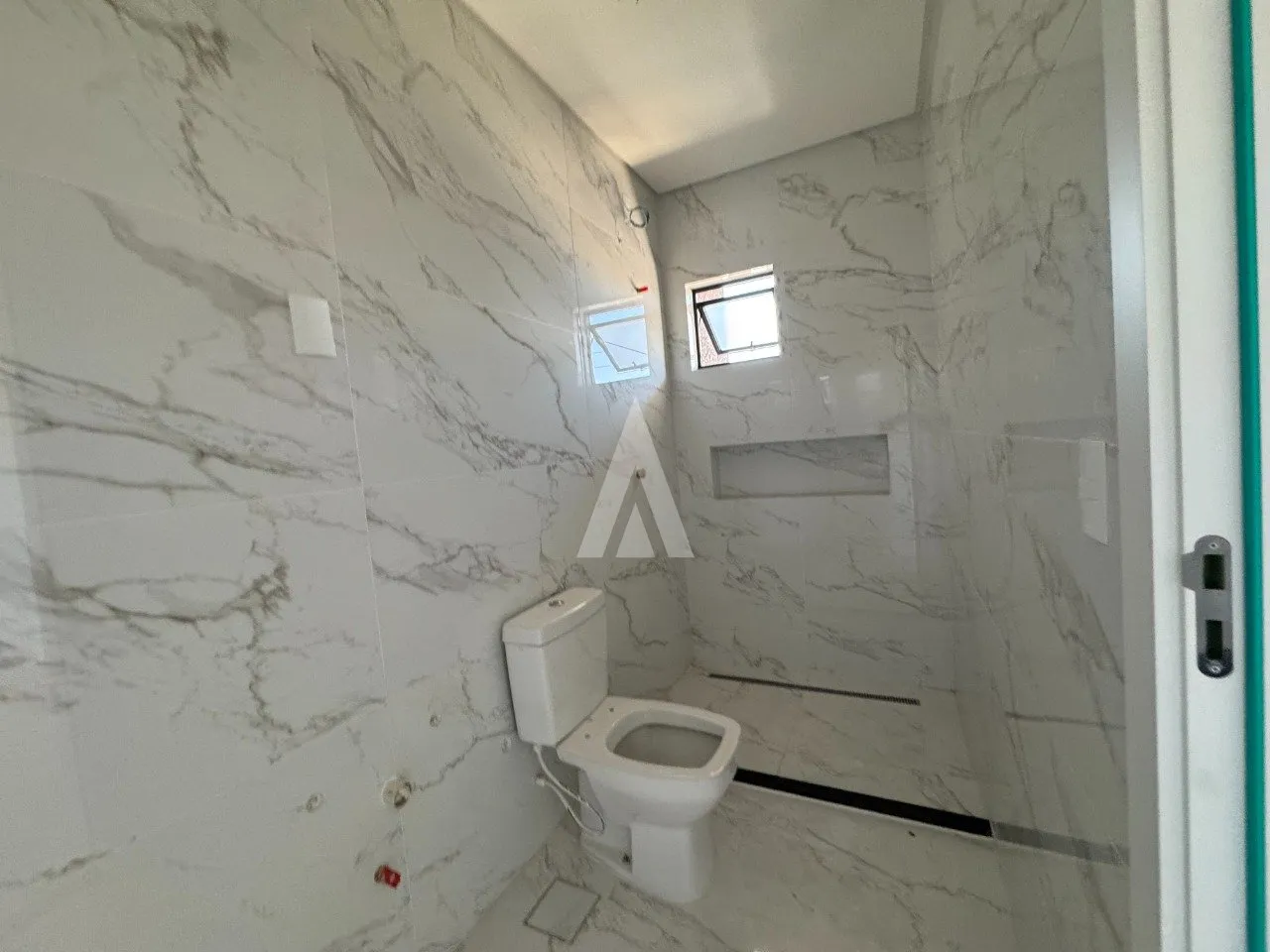 Casa com 1 suíte e 1 quarto à venda no bairro Saguaçu em Joinville-SC por R$685.000,00. — foto 6