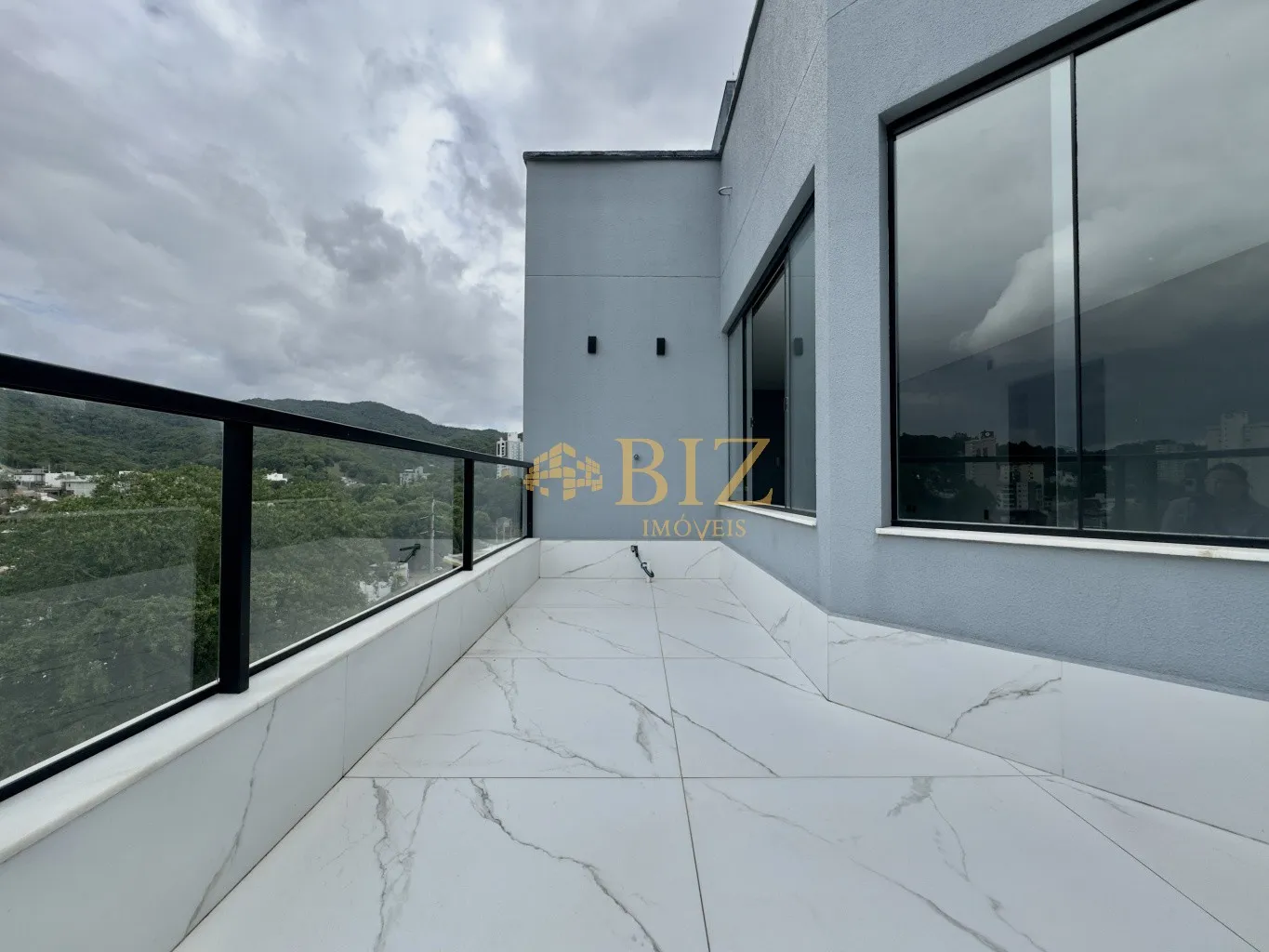 Excelente cobertura plana com aproximadamente 143m privativos, com 3 suítes, no bairro da Velha! — foto 3