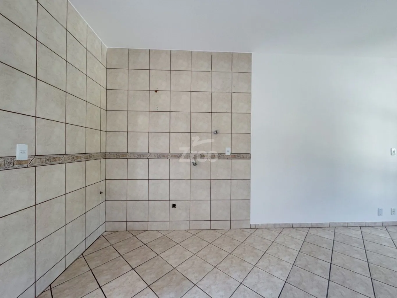 Apartamento com 2 Dormitórios, Sacada com Churrasqueira e 1 Vaga - Velha Central, Blumenau — foto 4