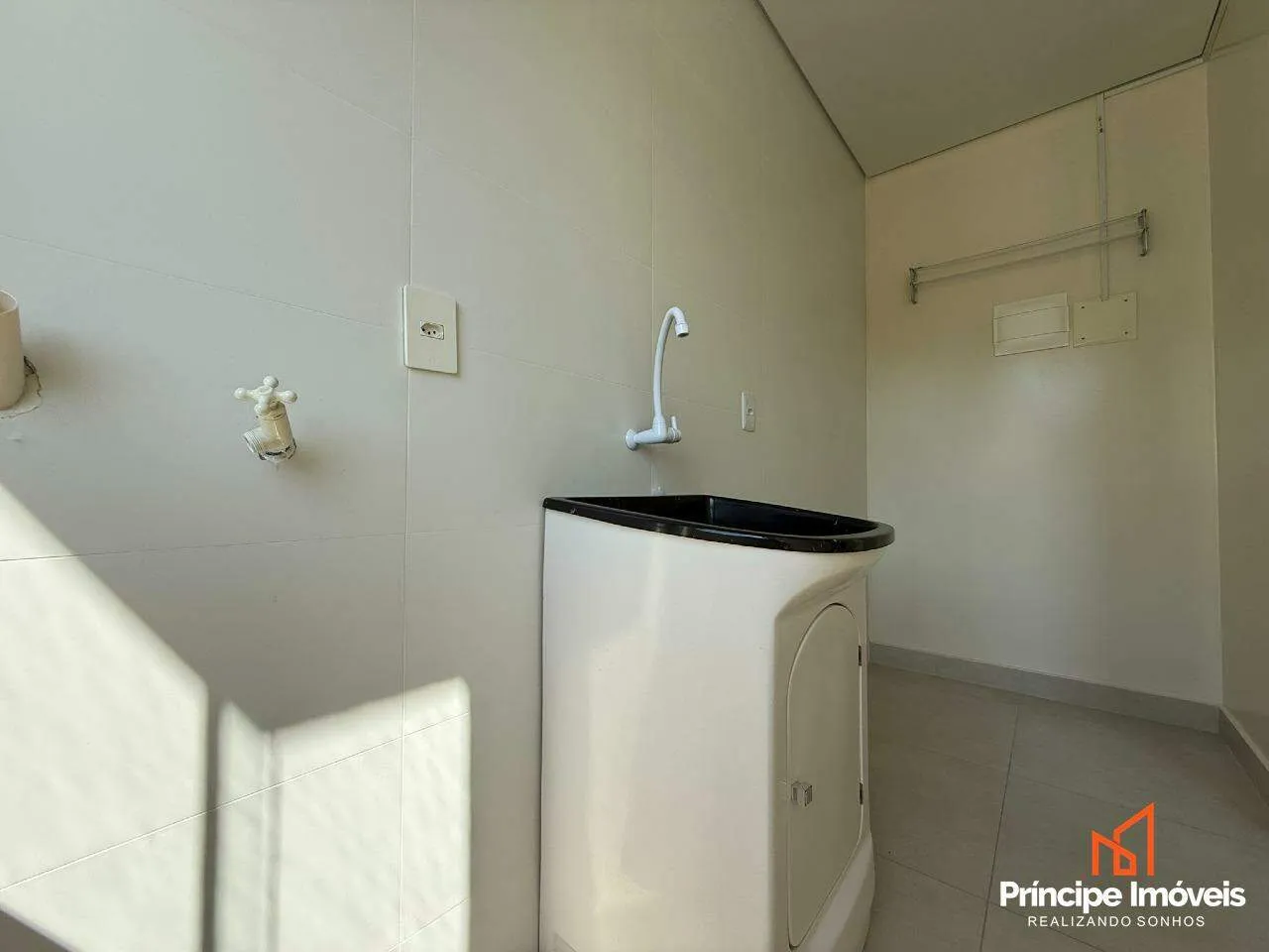 Apartamento com 3 quartos no Iririú em Joinville — foto 6