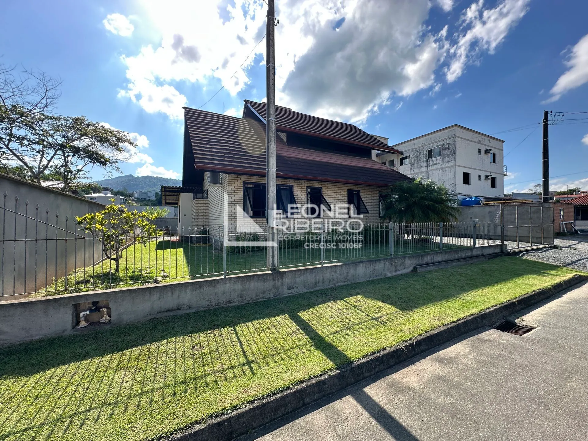 Casa com 2 dormitórios à venda, 100 m no bairro Dos Estados em Timbó/SC - foto 1