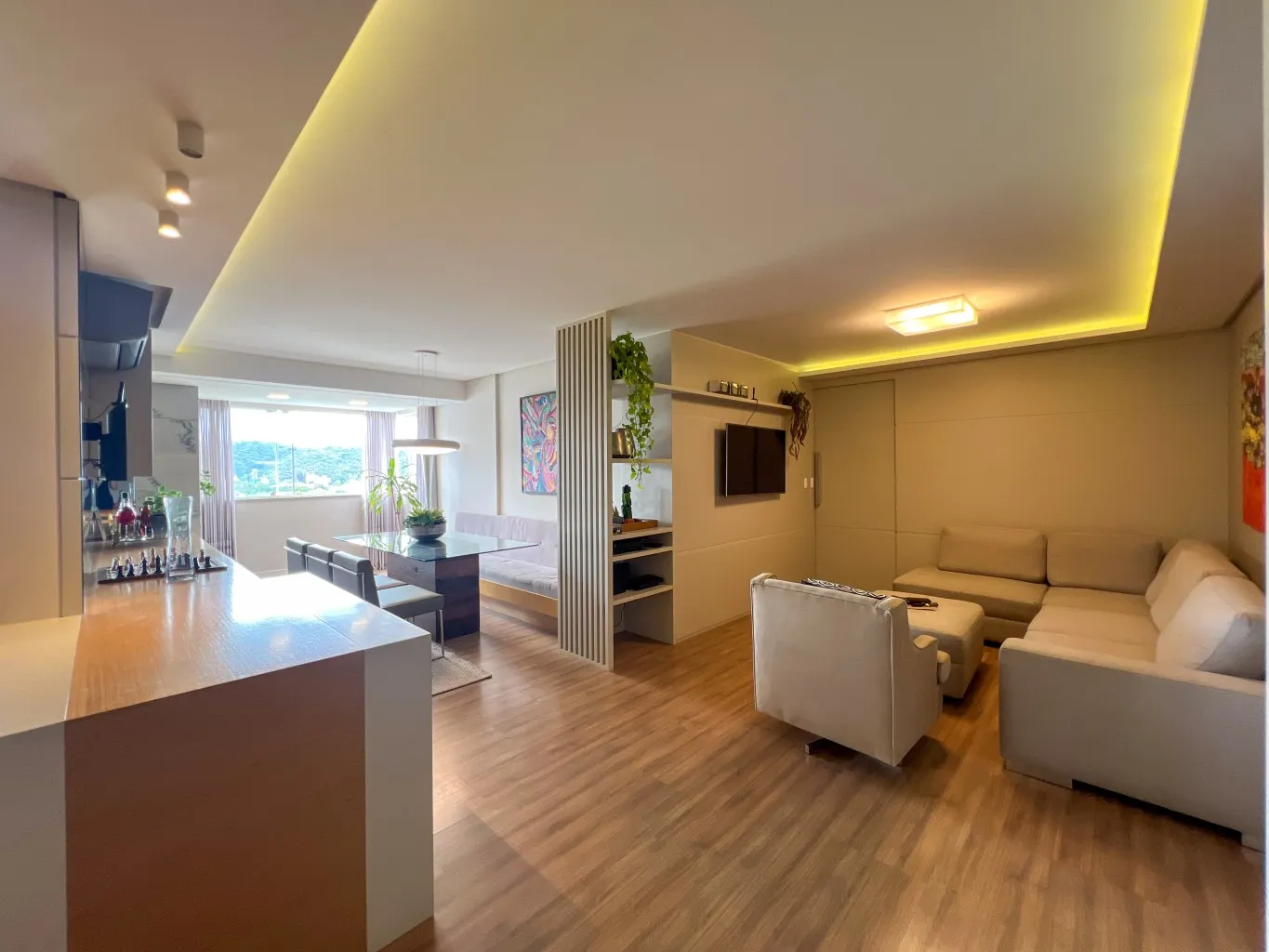 Apartamento em localização estratégia, rodeado por restaurantes, serviços e instituições de ensino renomadas. Jardim Blumenau. — foto 6