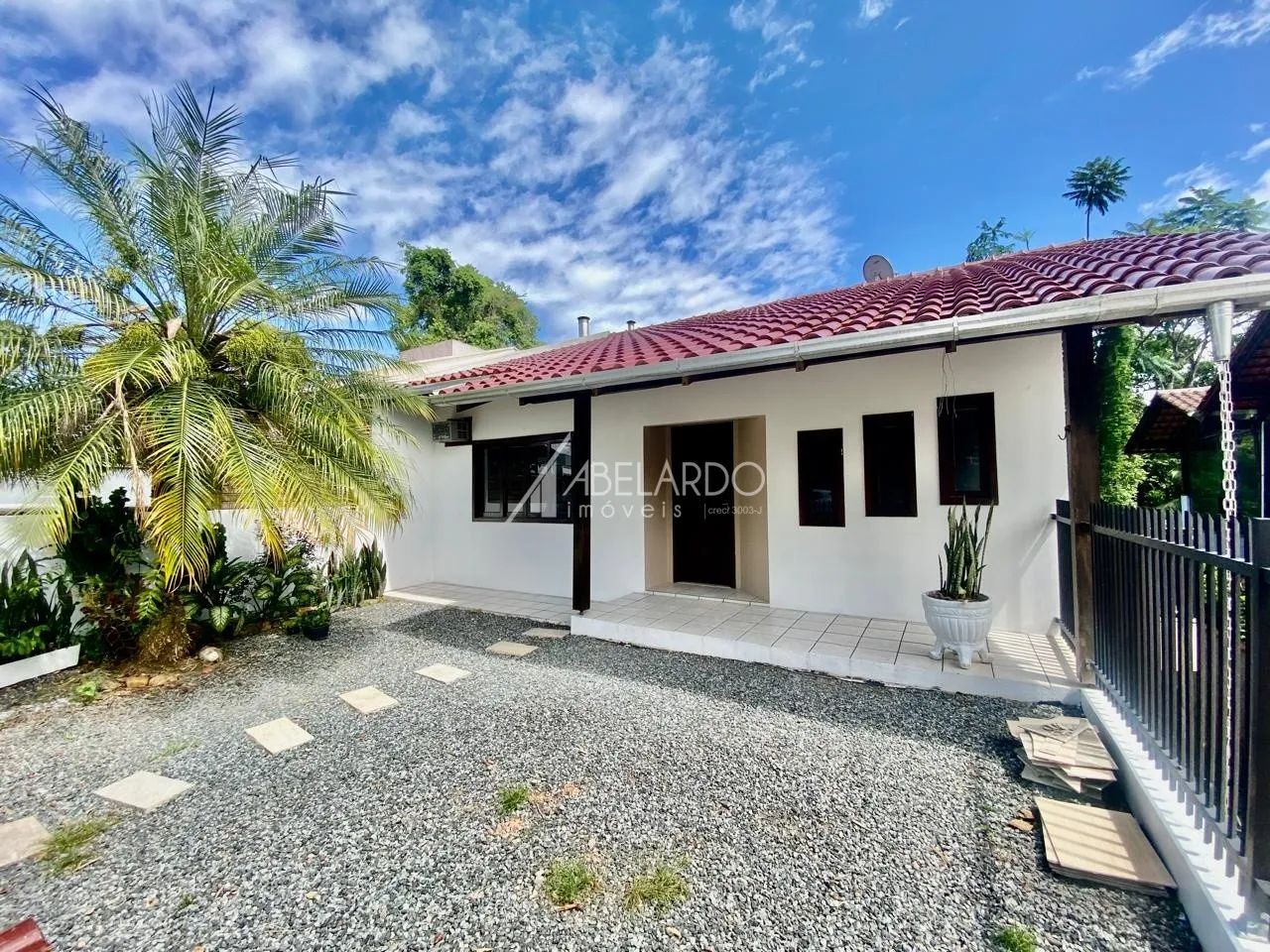 Casa para locação no bairro Fortaleza - foto 1