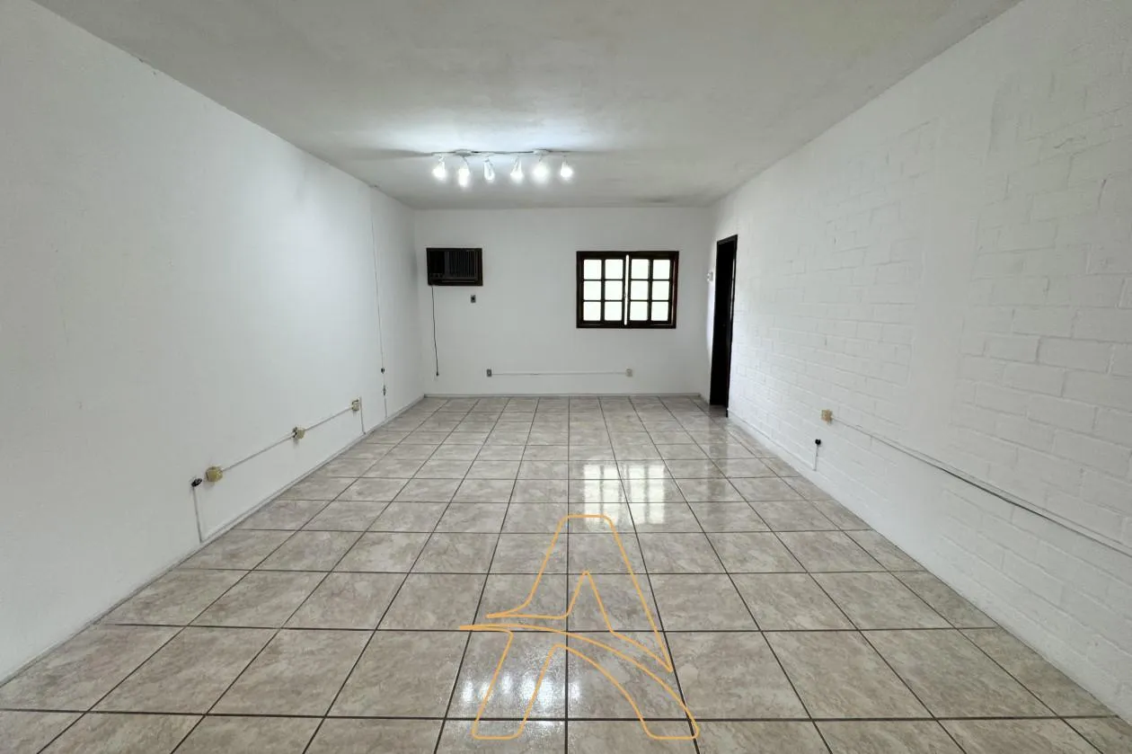 Sala Comercial com 30m no Bairro Água Verde — foto 2