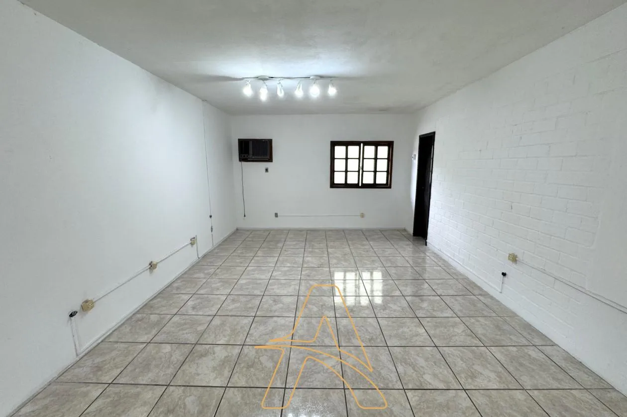 Sala Comercial com 30m no Bairro Água Verde — foto 3