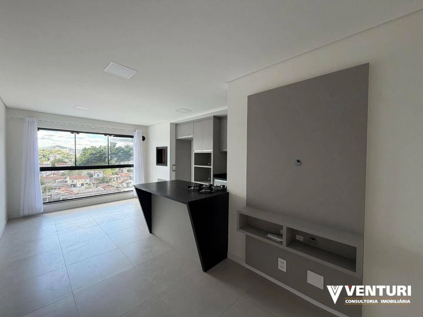 Apartamento com 2 dormitórios, sendo 1 suíte para alugar, 66 m por R$ 2.900/mês - Água Verde - Blumenau/SC - foto 1