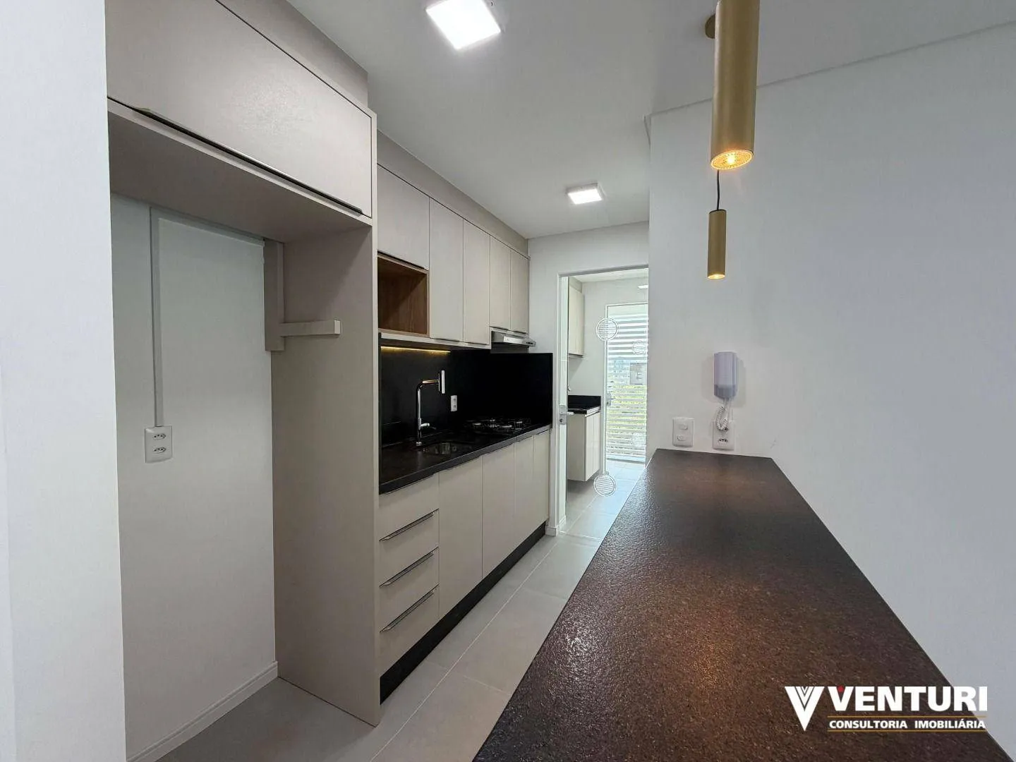 Apartamento com 3 dormitórios, sendo 1 suíte para alugar, 79 m por R$ 3.900/mês - Velha - Blumenau/SC - foto 1