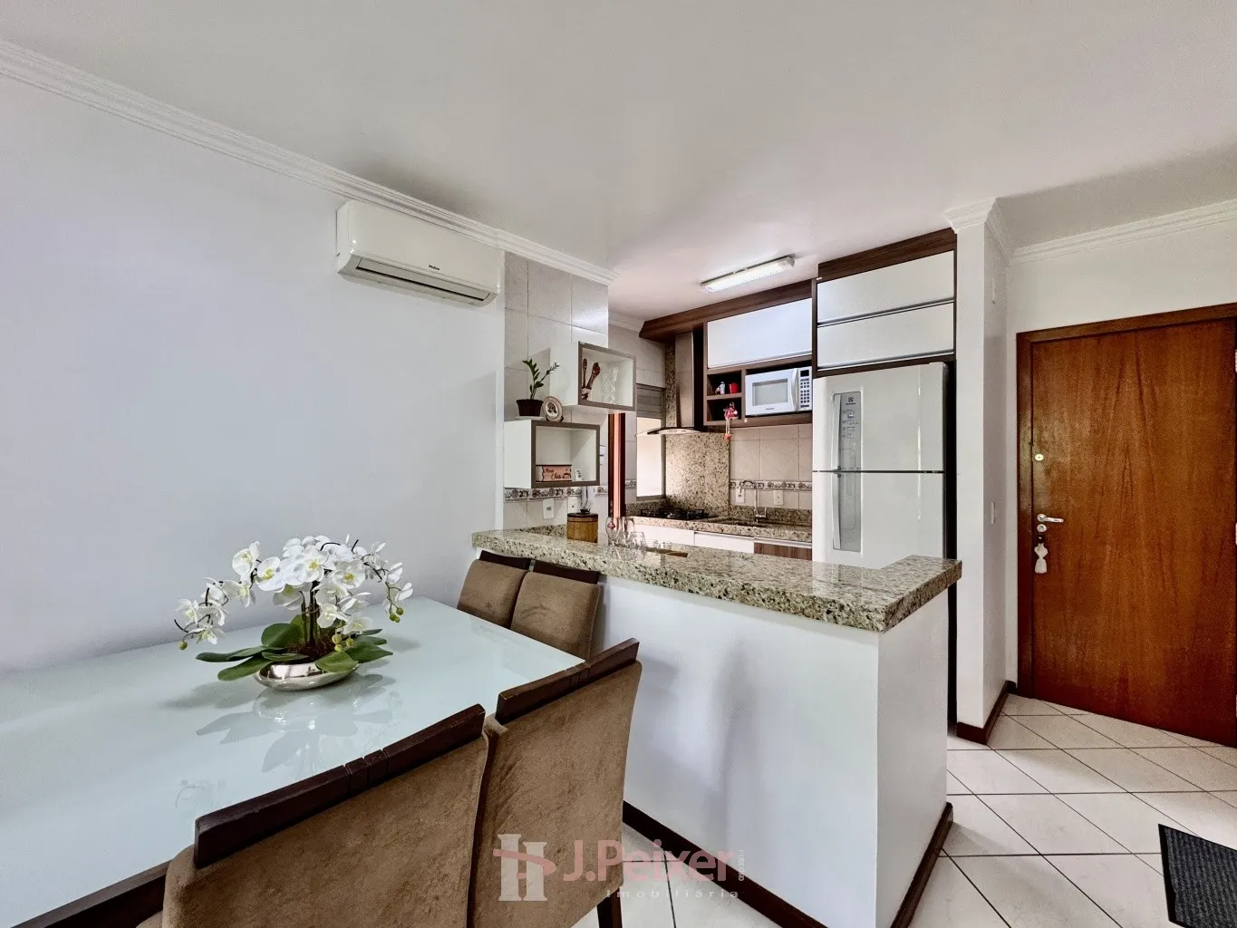 Apartamento 78,66 m com 3 dormitórios e sacada com churrasqueira - Bairro Água Verde - Blumenau - SC — foto 7