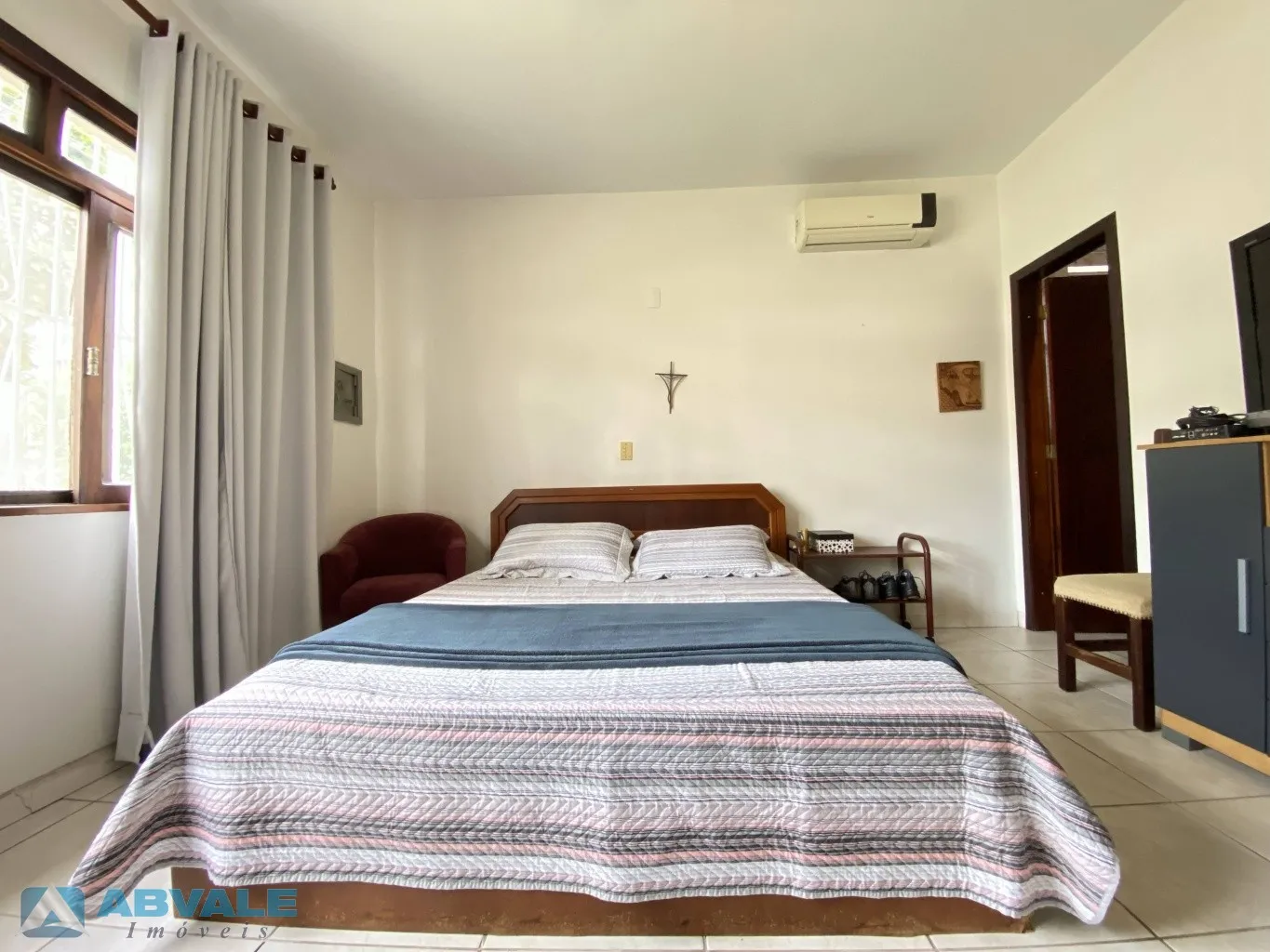 Casa Residencial Térrea, Plana, Com Área de Festas e Piscina, localizada em loteamento Residencial no Bairro Escola Agrícola — foto 7