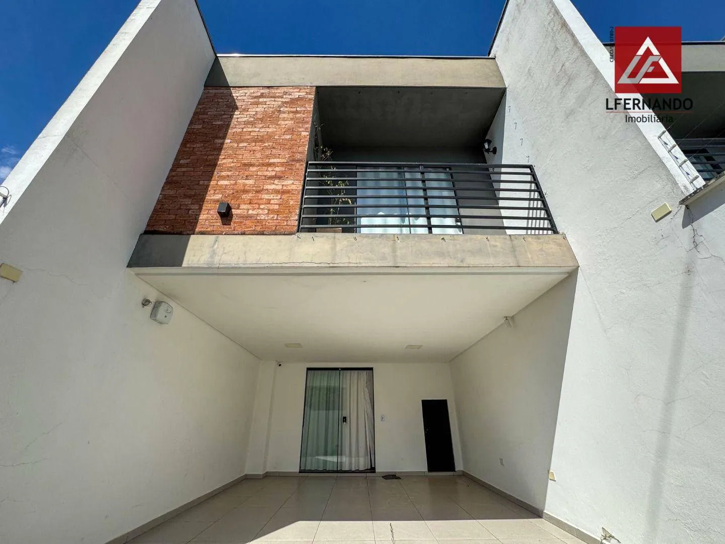 Sobrado com 3 dormitórios, sendo 1 suíte à venda, 125 m por R$ 749.000 - Água Verde - Blumenau/SC — foto 2