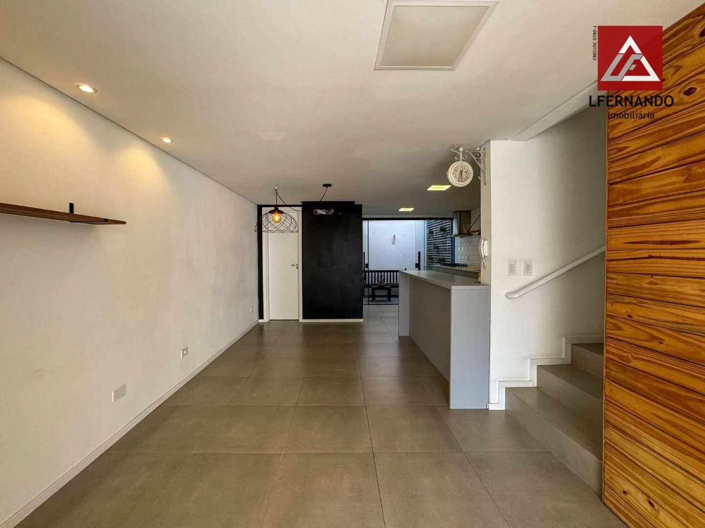 Sobrado com 3 dormitórios, sendo 1 suíte à venda, 125 m por R$ 749.000 - Água Verde - Blumenau/SC — foto 3