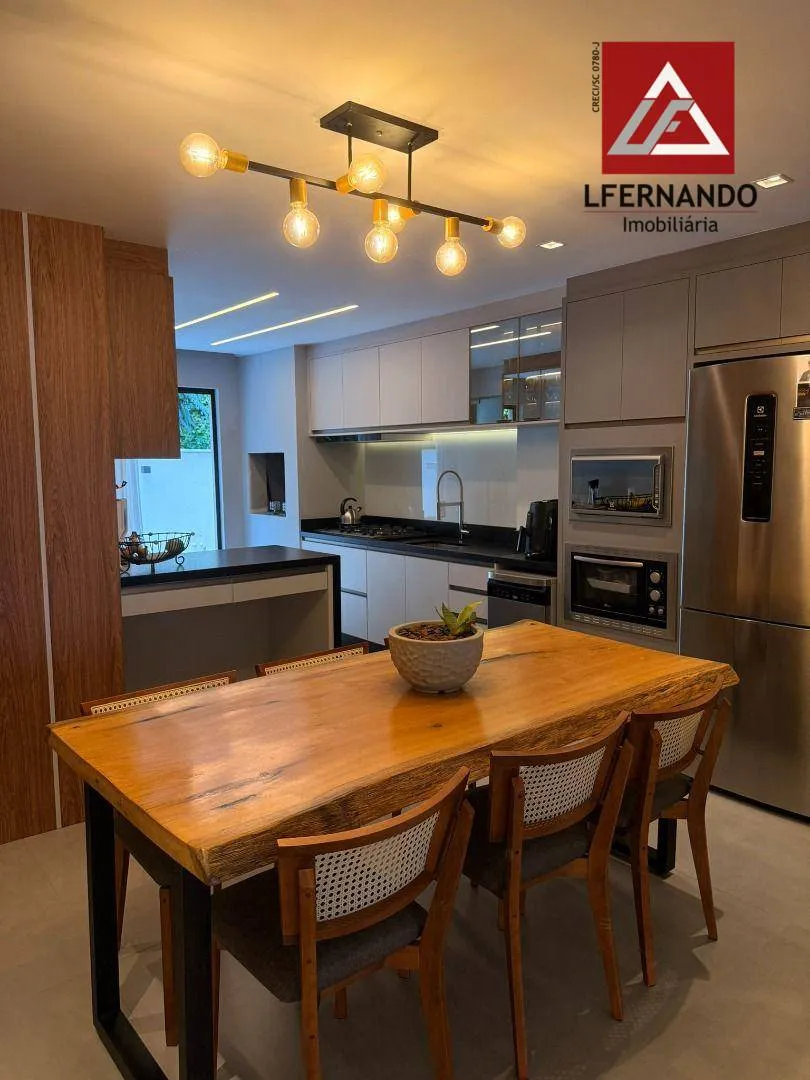 Casa mobiliada com 3 dormitórios,, sendo 1 suíte à venda, 151 m por R$ 1.450.000 - Tribess - Blumenau/SC - foto 1