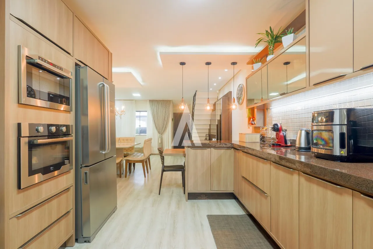 Sobrado/Geminado com 1 suíte e 2 quartos à venda com 128,72m no bairro Jardim Iririú em Joinville-SC por R$805.000,00. — foto 4