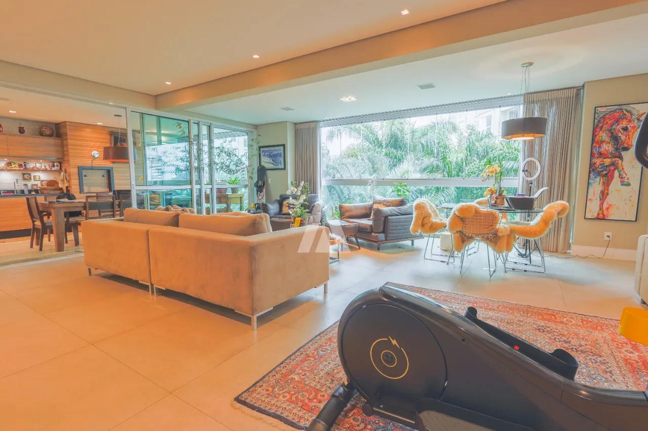 Apartamento com 3 suítes e 1 quarto à venda no bairro Centro em Joinville-SC por R$2.590.000,00. — foto 5