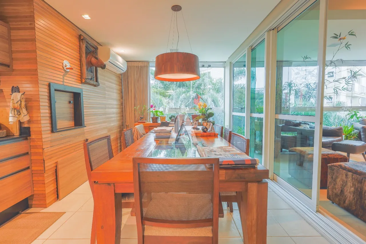 Apartamento com 3 suítes e 1 quarto à venda no bairro Centro em Joinville-SC por R$2.590.000,00. — foto 6