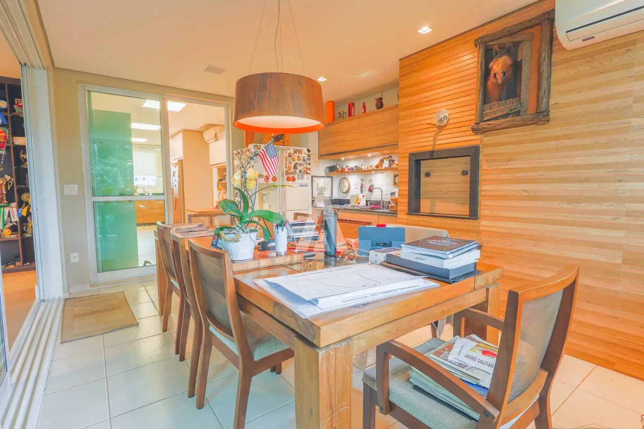 Apartamento com 3 suítes e 1 quarto à venda no bairro Centro em Joinville-SC por R$2.590.000,00. — foto 7