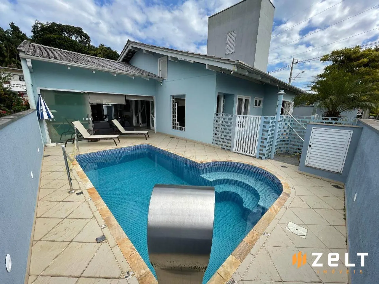 Casa com 3 Suítes à venda, 293 m por R$ 1.420.000 - Velha - Blumenau/SC — foto 2