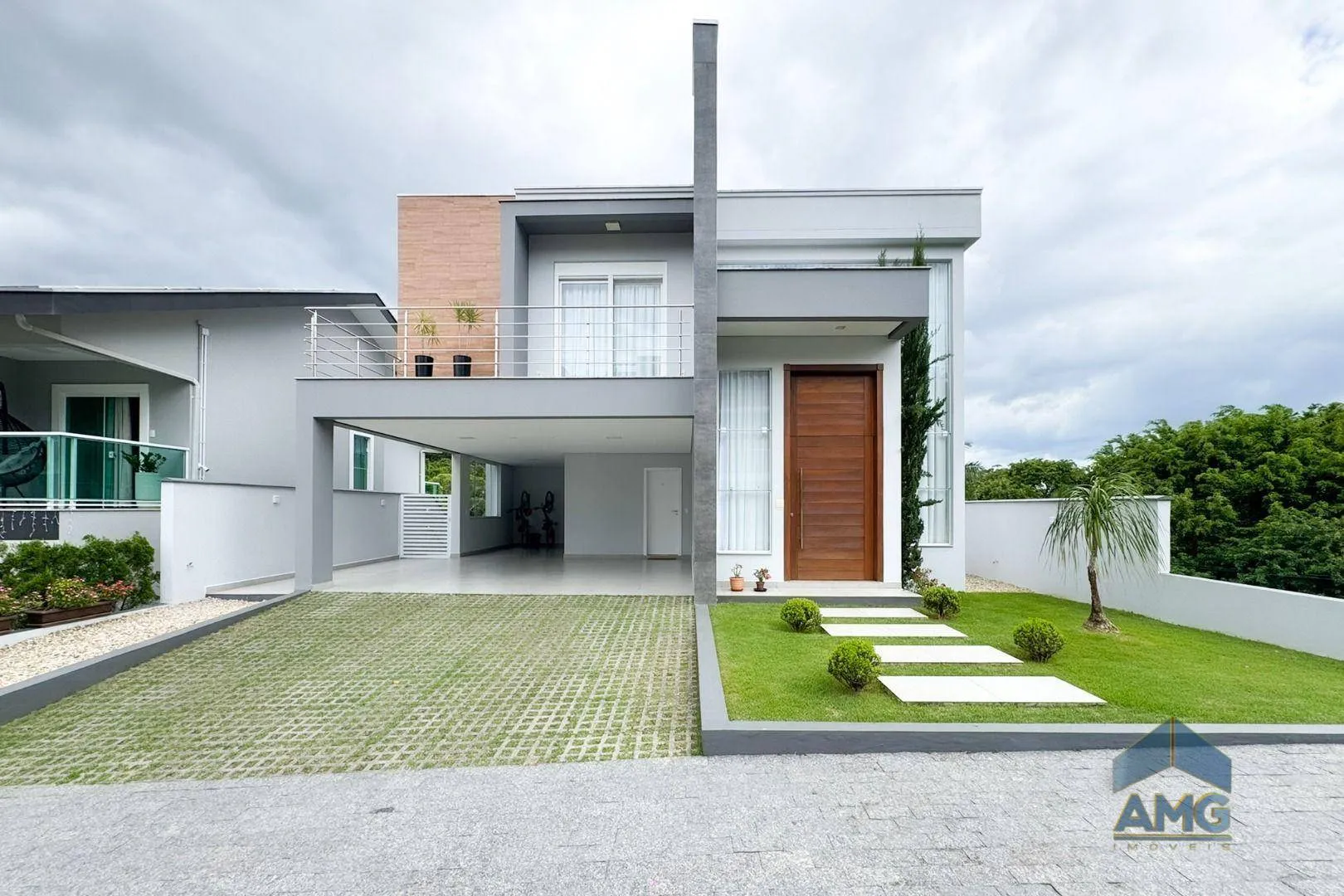 EXCLUSIVIDADE - Casa com 3 suítes à venda, 305 m por R$ 2.480.000 - Itoupava Central - Blumenau/SC — foto 2