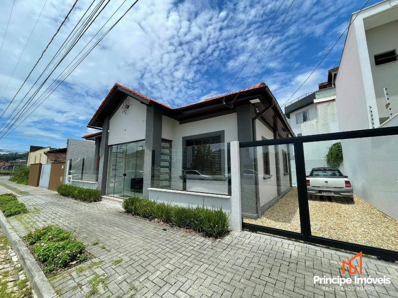 Casa com 4 quartos no América em Joinville - foto 1