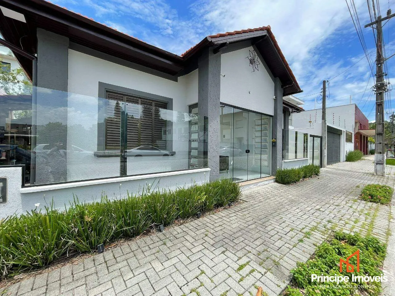 Casa com 4 quartos no América em Joinville — foto 2