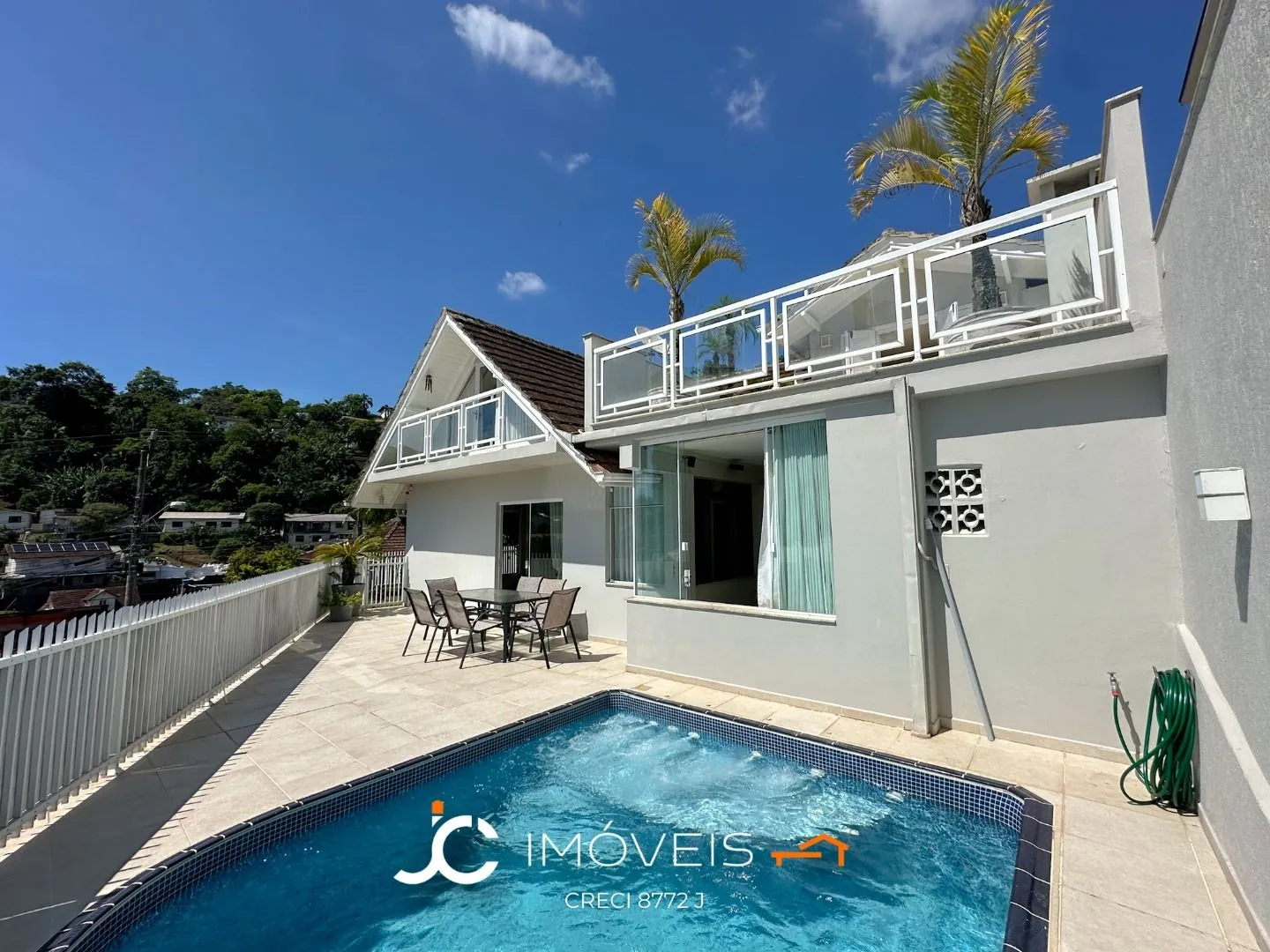 Casa com 4 dormitórios sendo 1 suíte à venda, 350 m por R$ 1.494.000 - Centro - Blumenau/SC - foto 1