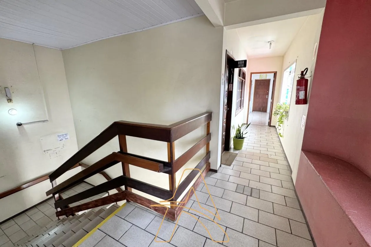 Sala Comercial com 30m no Bairro Água Verde — foto 7