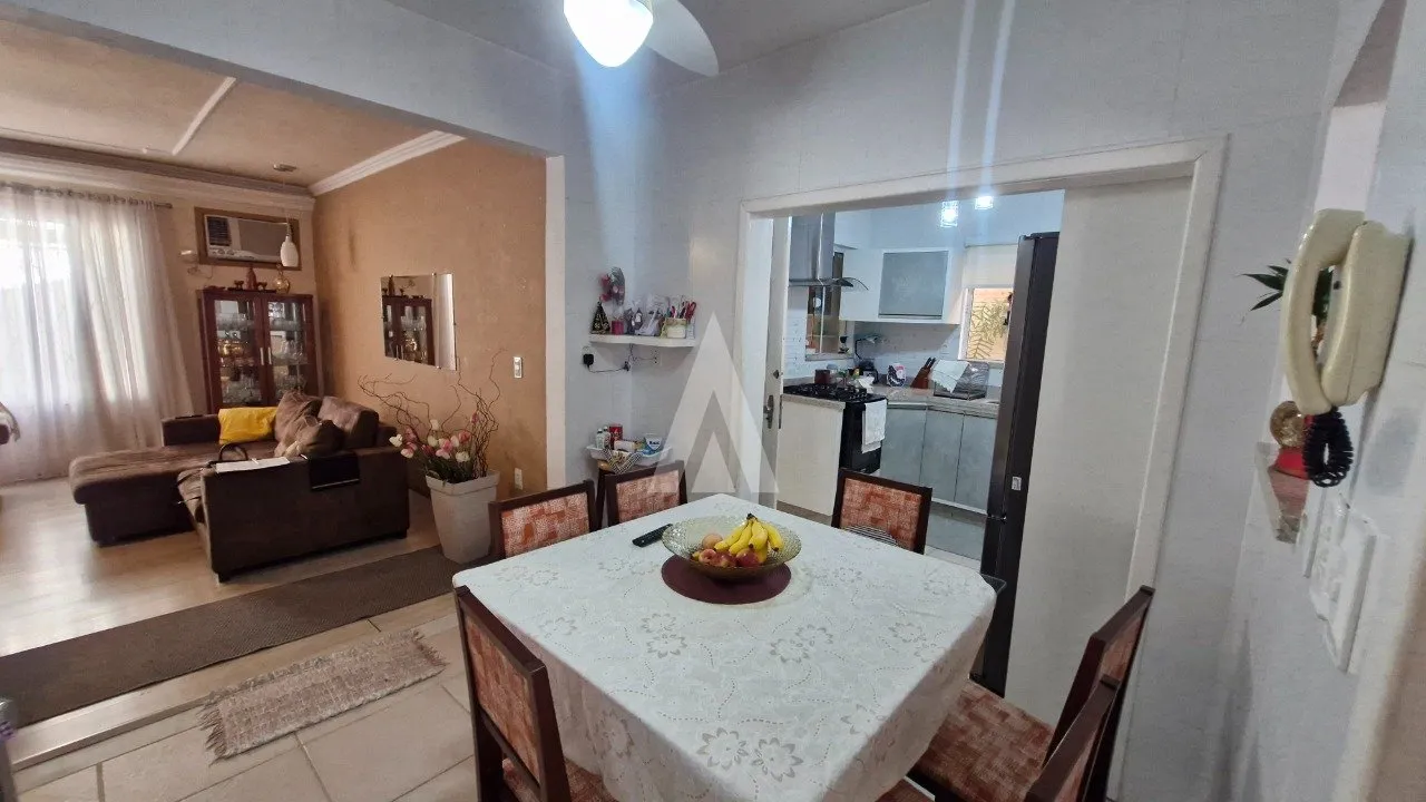 Casa com 4 quartos à venda no bairro Anita Garibaldi em Joinville-SC por R$750.000,00. — foto 7