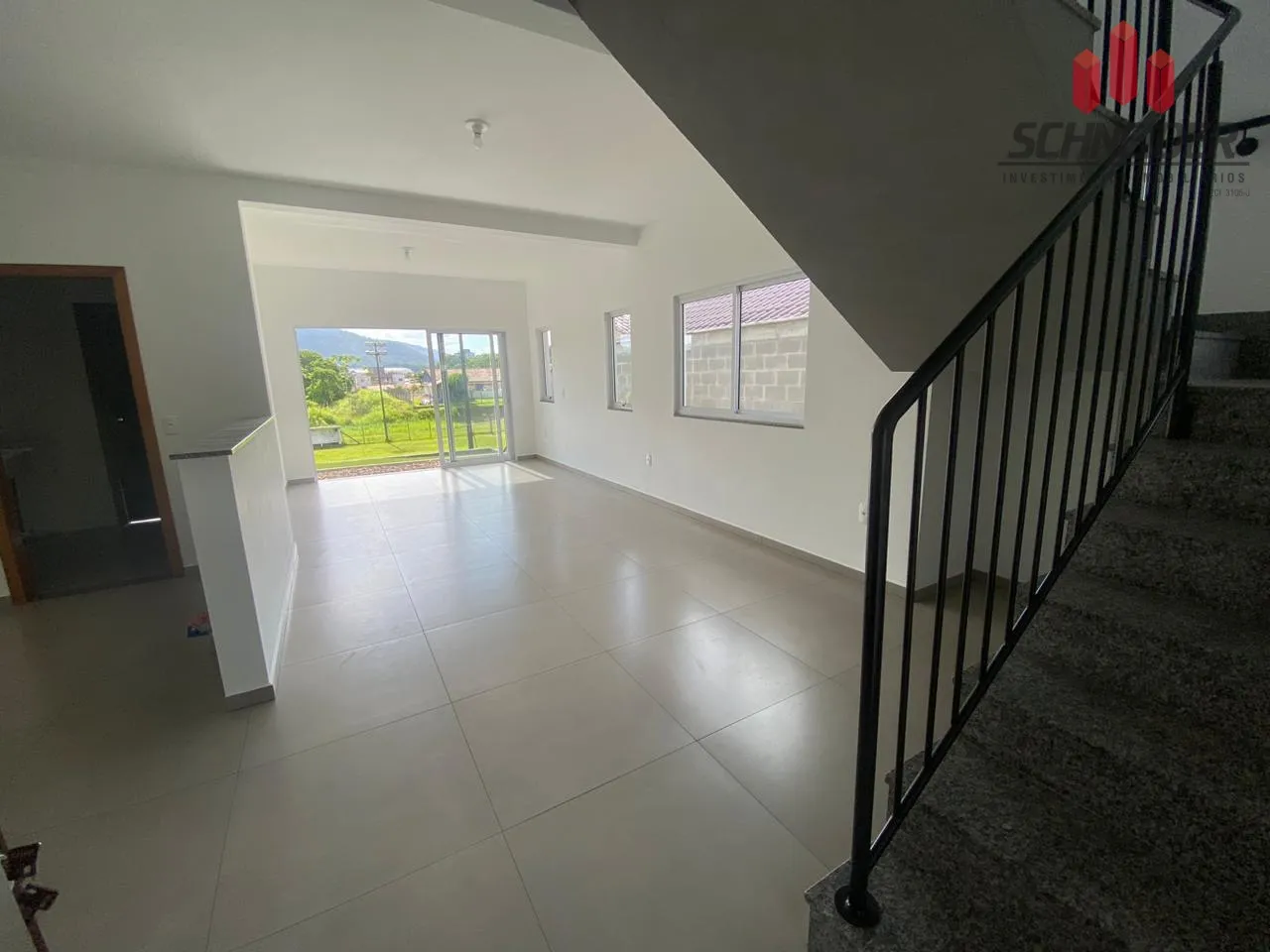 Casa com 3 dormitórios para alugar no bairro Vila Germer em Timbó/SC — foto 3