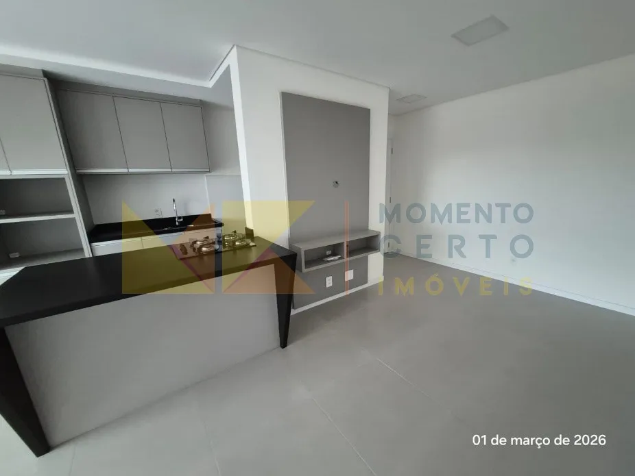 Amplo apartamento novo para locação Bairro Agua Verde — foto 3