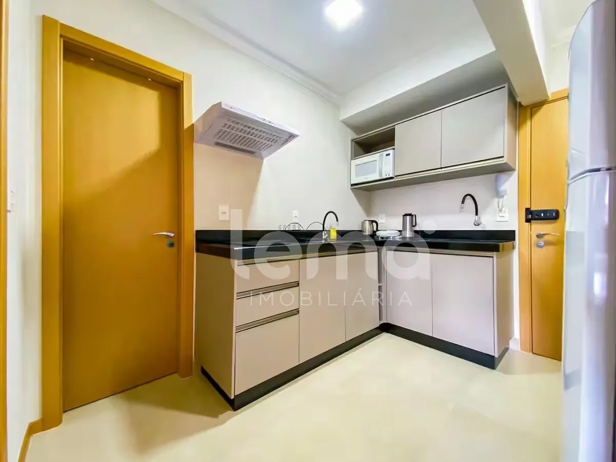Apartamento mobiliado e equipado com 1 dormitório no Residencial Unique, em Blumenau. — foto 6
