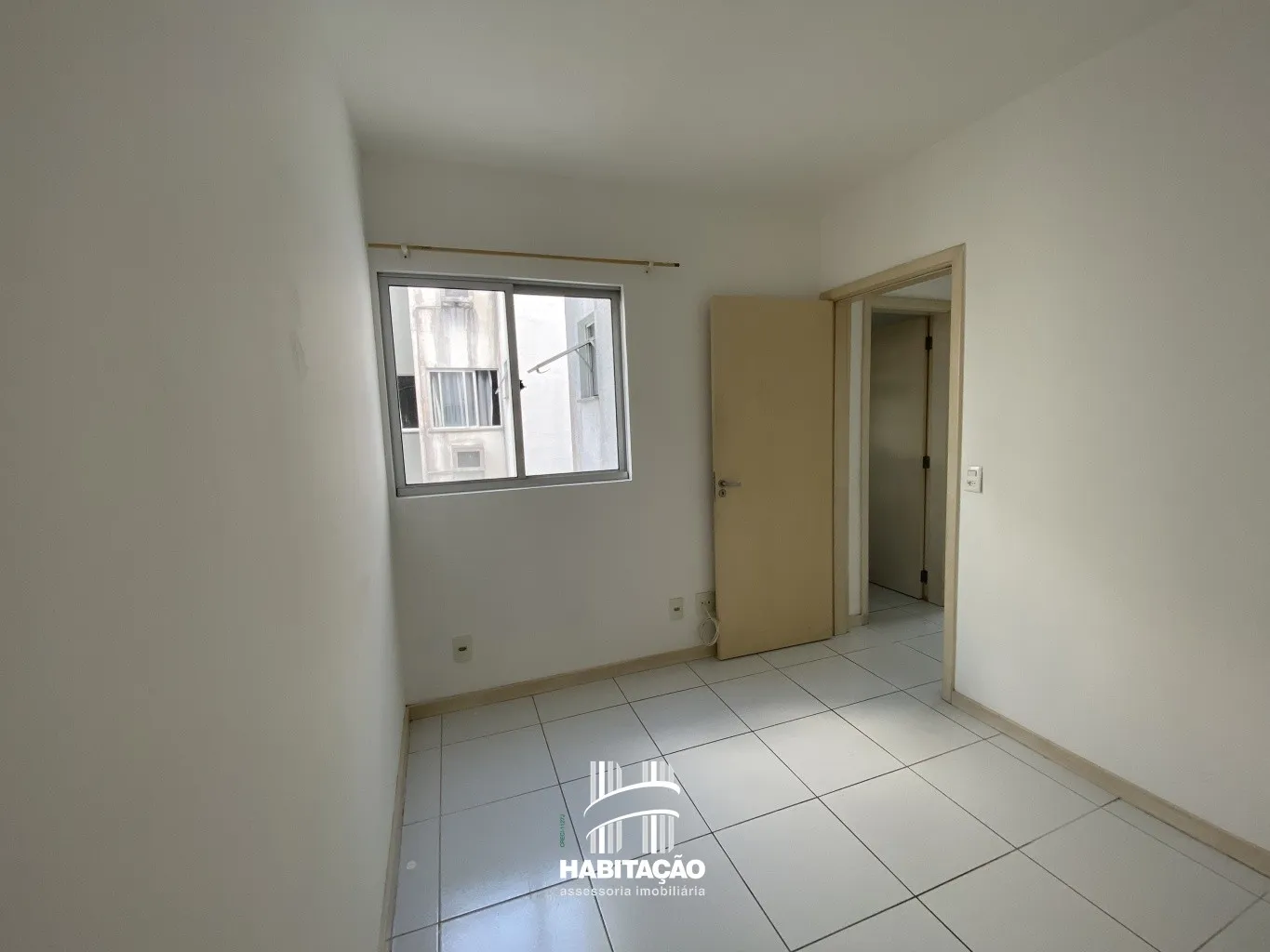 Apartamento Semimobiliado 03 Dorm Fortaleza — foto 5