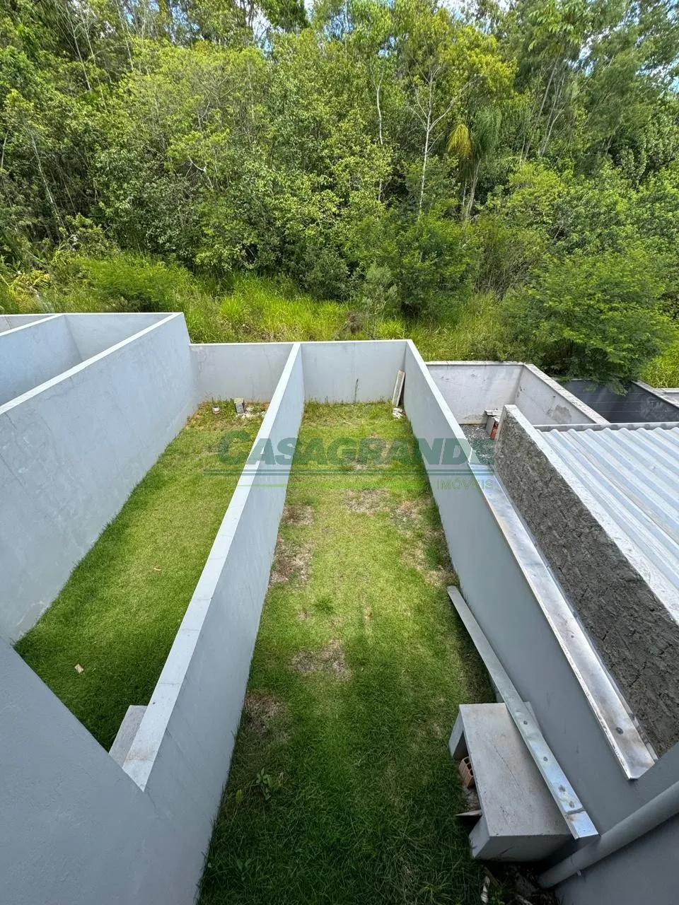 Sobrado NOVO à venda no bairro Itoupava Central com amplo espaço de terreno nos fundos. — foto 5