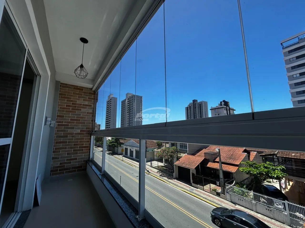 Belíssimo e Charmoso apartamento no Ville Strassbourg no Centro de Balneário Piçarras. - foto 1