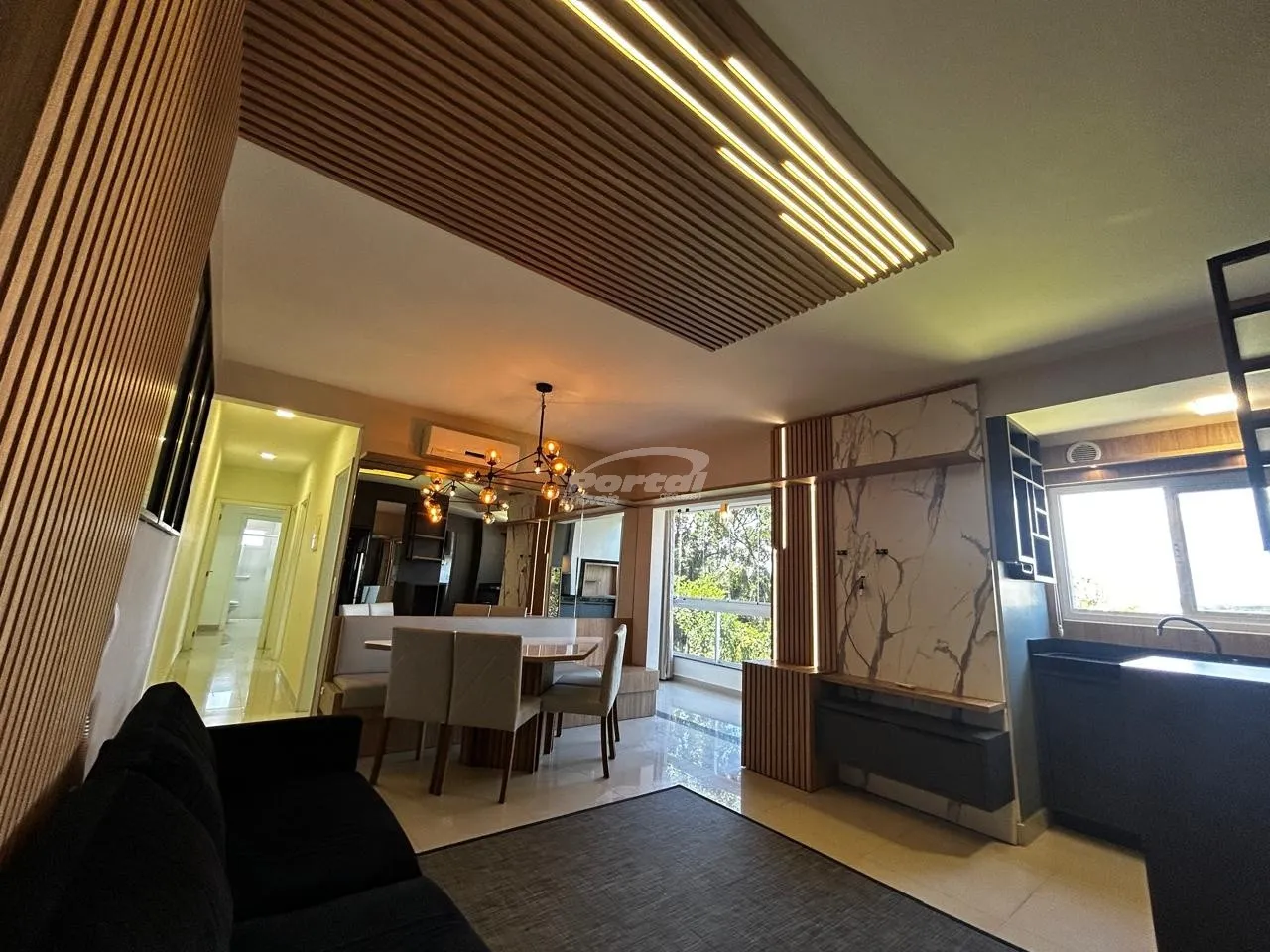 Belíssimo e Charmoso apartamento no Ville Strassbourg no Centro de Balneário Piçarras. — foto 3