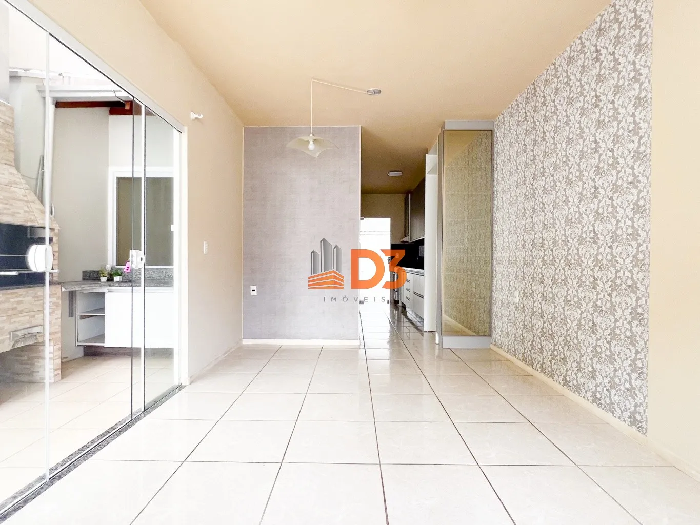 Casa geminada com 3 dormitórios e suíte no bairro Fidélis - foto 1
