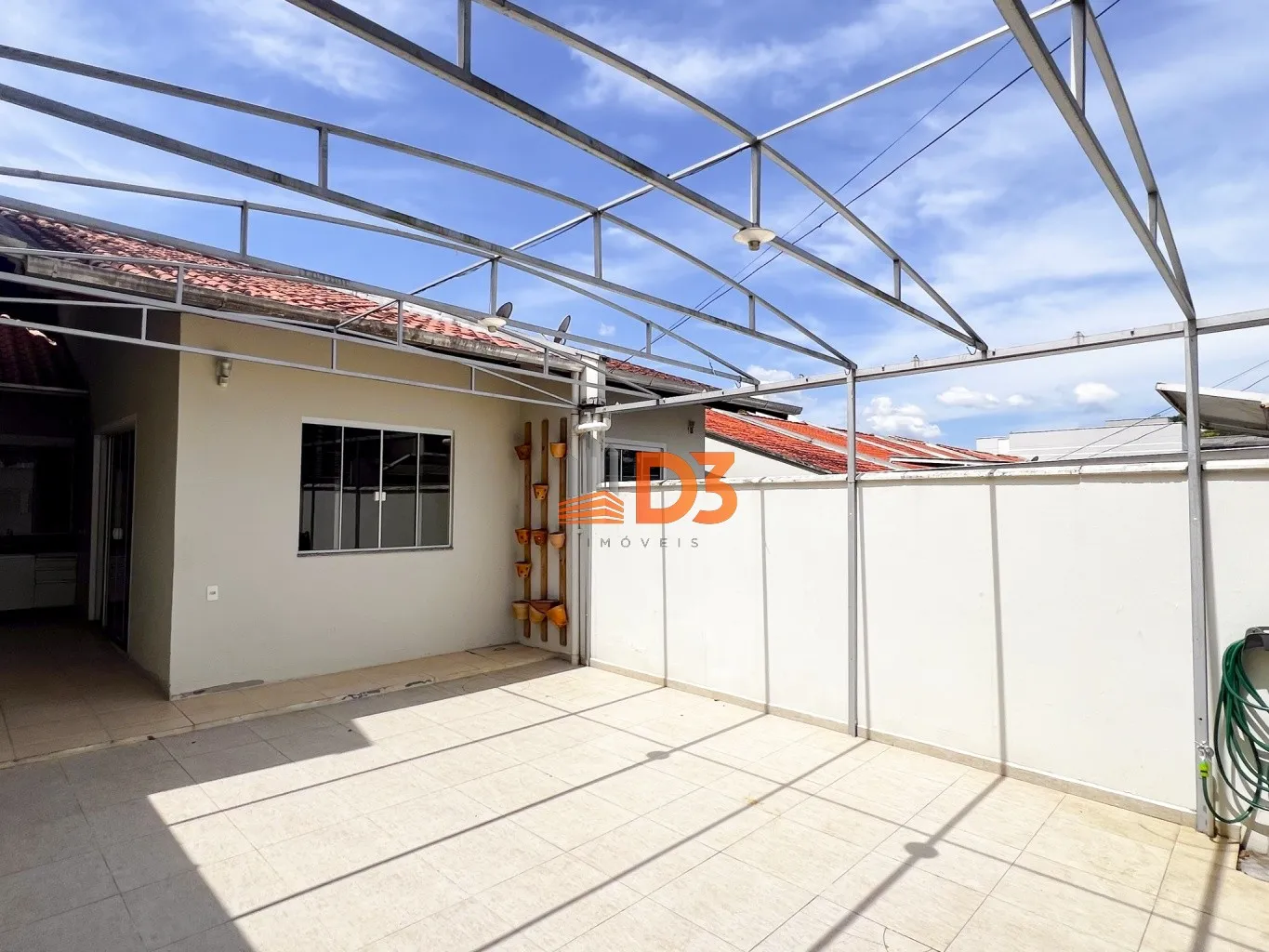 Casa geminada com 3 dormitórios e suíte no bairro Fidélis — foto 4