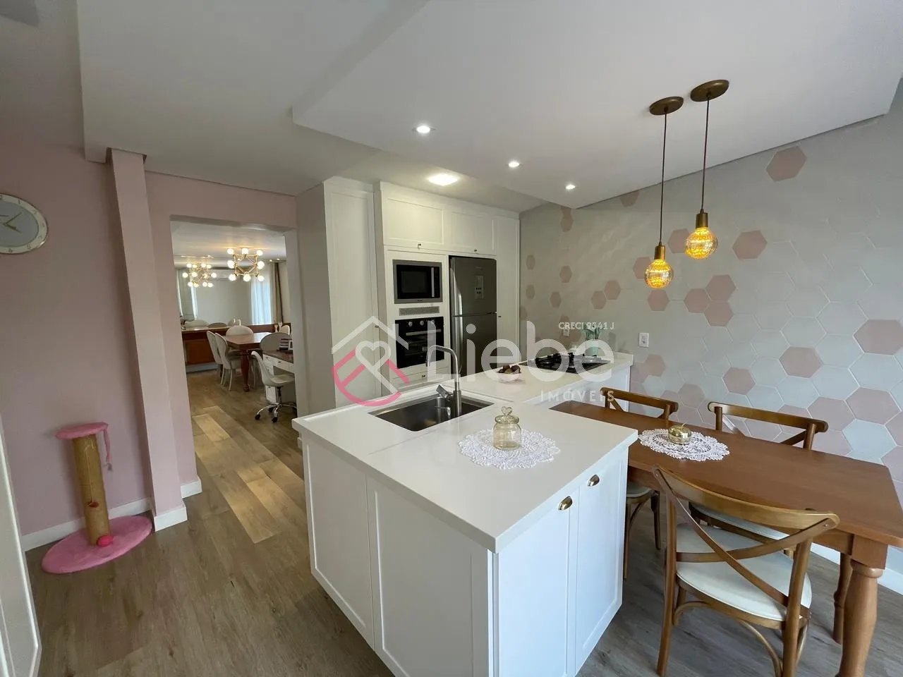 Imóvel lindíssimo com duas casas no Bairro Ribeirão Areia na cidade de Pomerode com 258,00m de área construída e terreno de 3.688,00m. — foto 3