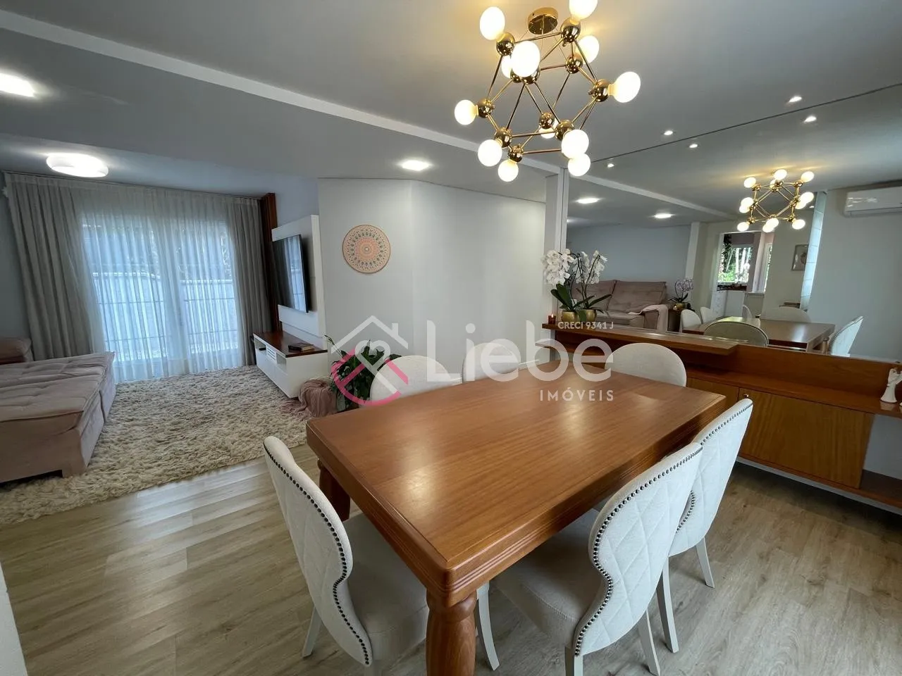 Imóvel lindíssimo com duas casas no Bairro Ribeirão Areia na cidade de Pomerode com 258,00m de área construída e terreno de 3.688,00m. — foto 6