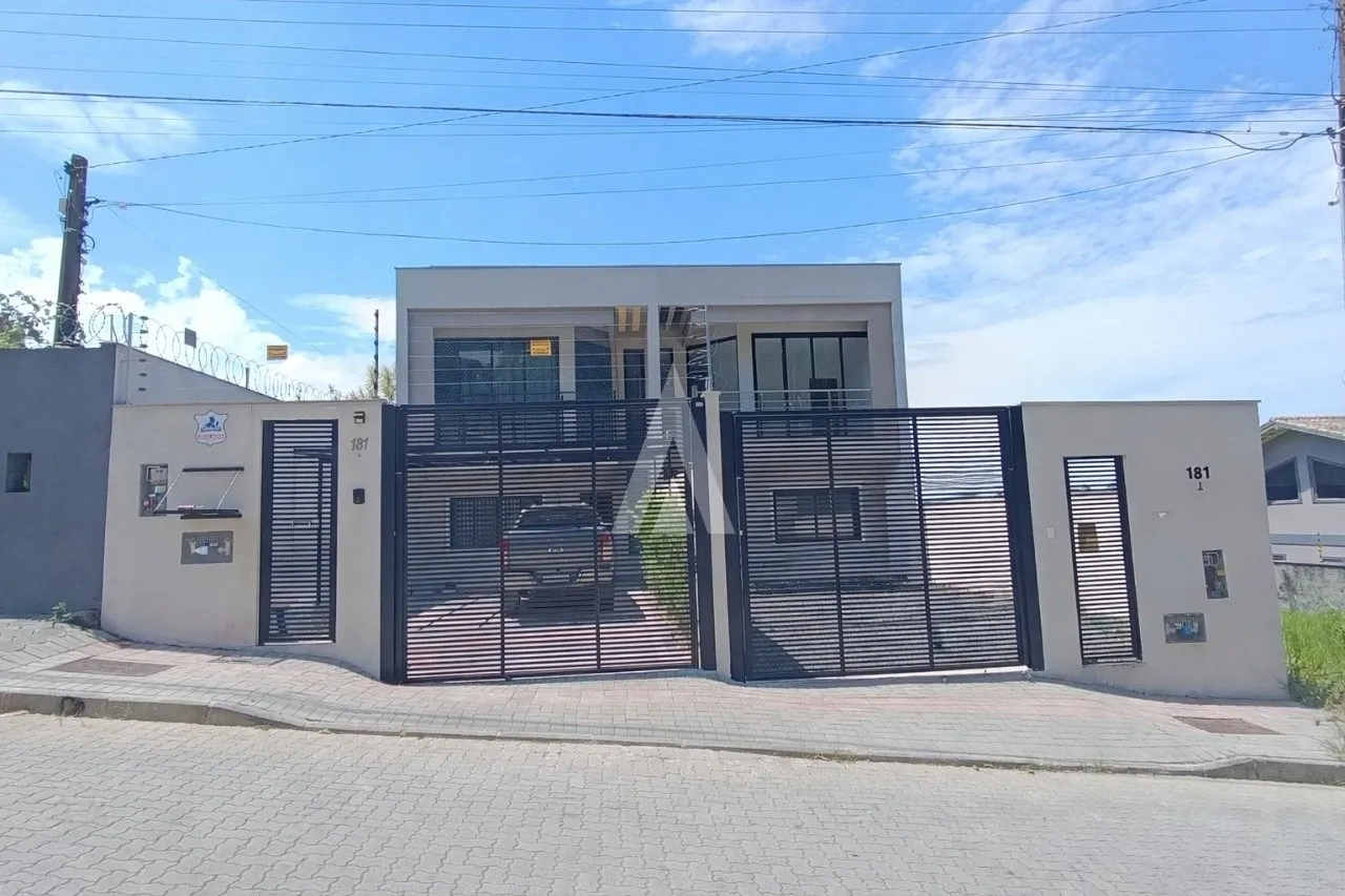Casa geminado com 1 suíte e 2 quartos à venda no bairro Floresta em Joinville-SC por R$790.000,00. - foto 1